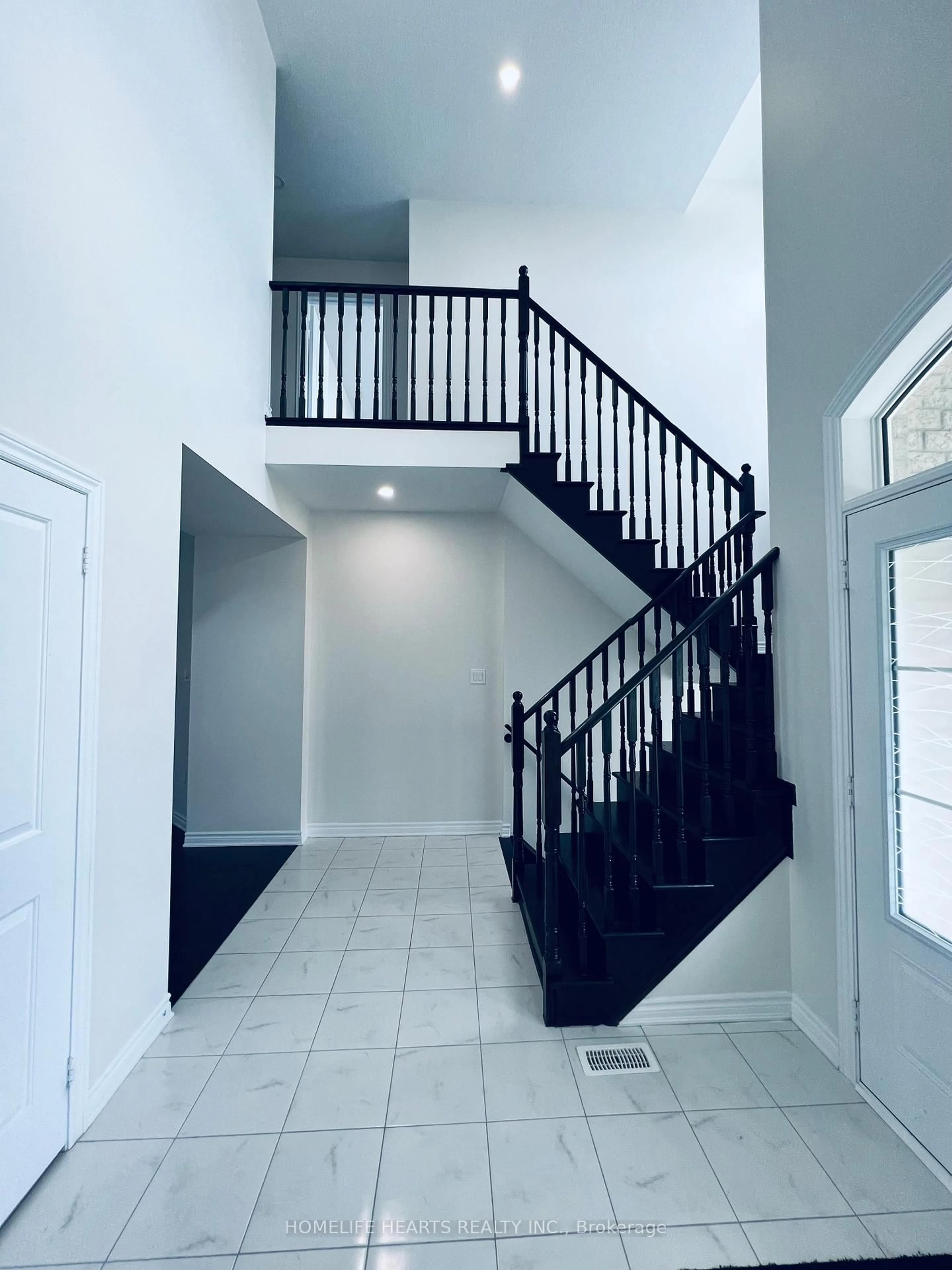 Unknown for 1030 Barton Way, Innisfil Ontario L9S 0N5
