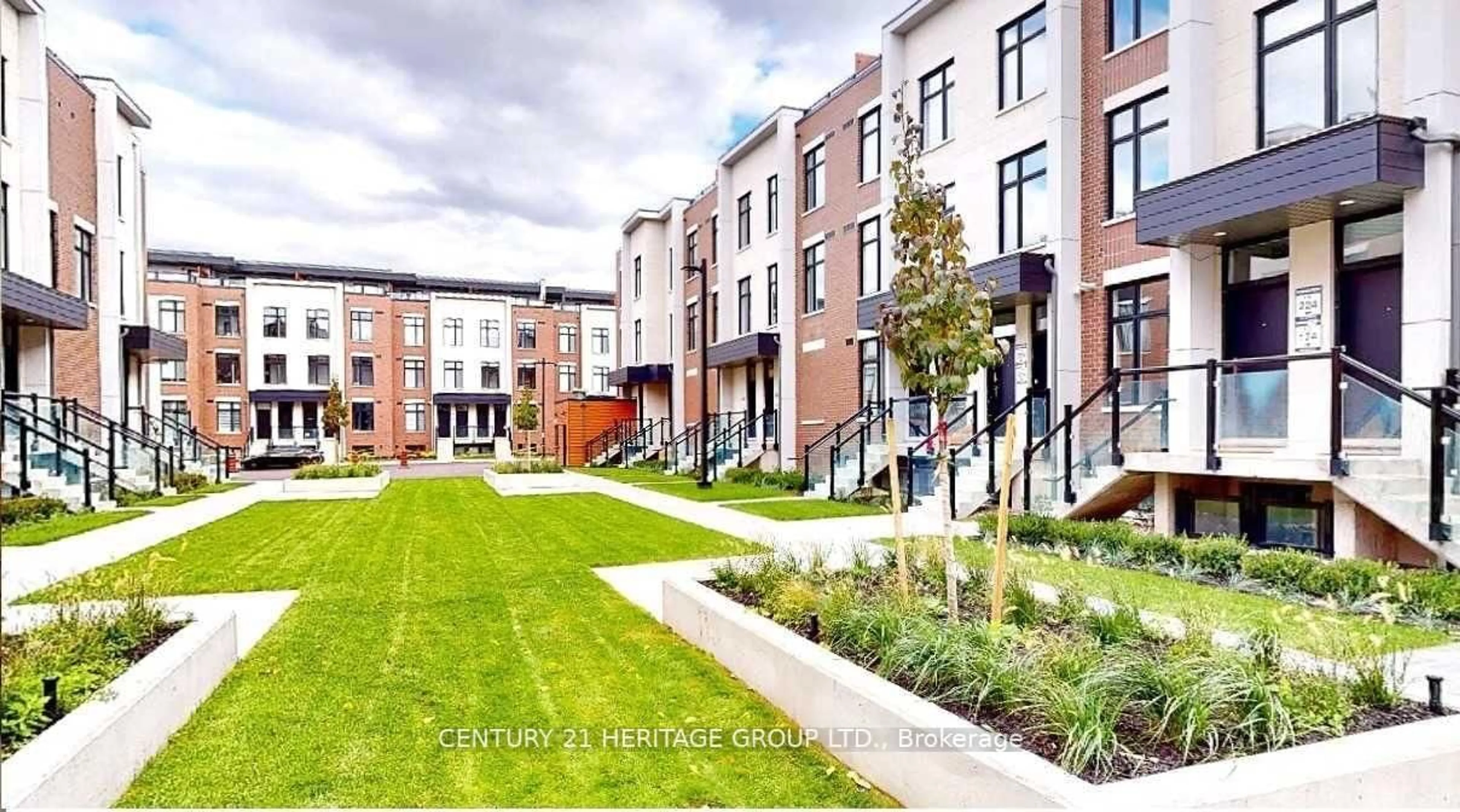 A pic from outside/outdoor area/front of a property/back of a property/a pic from drone, street for 9590 Islington Ave #247, Vaughan Ontario L4H 5E8