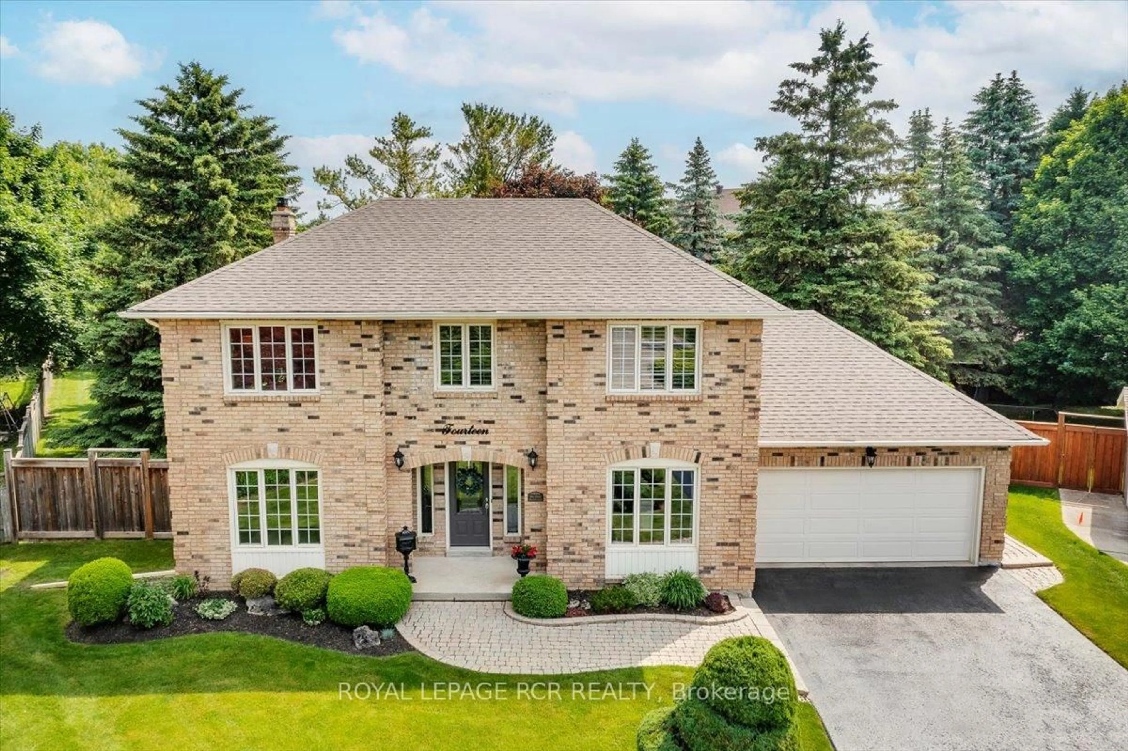 Home with brick exterior material, street for 14 Kennington Crt, Richmond Hill Ontario L4E 2R7