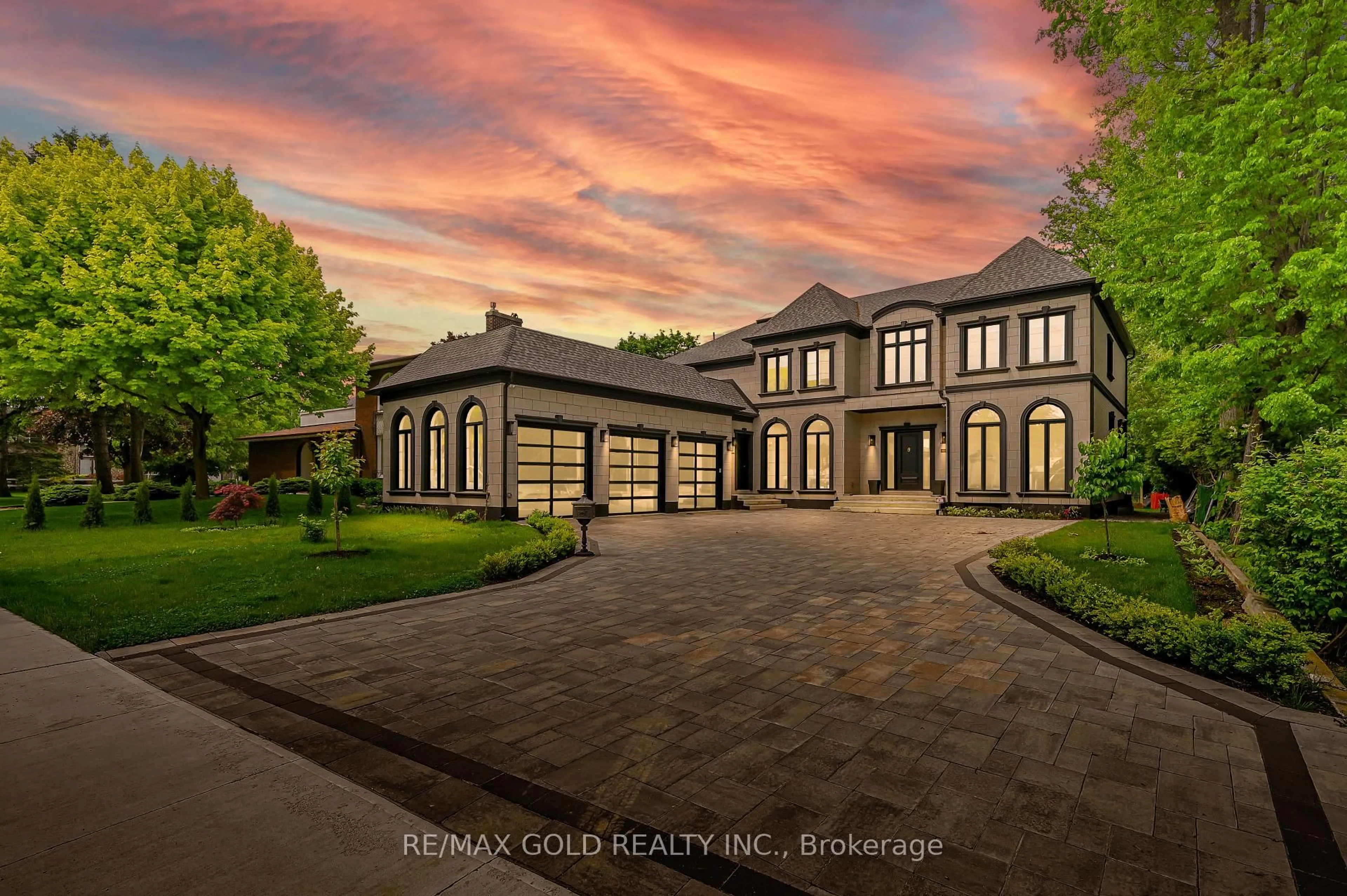 Unknown for 48 Sylvadene Pkwy, Vaughan Ontario L4L 2M6