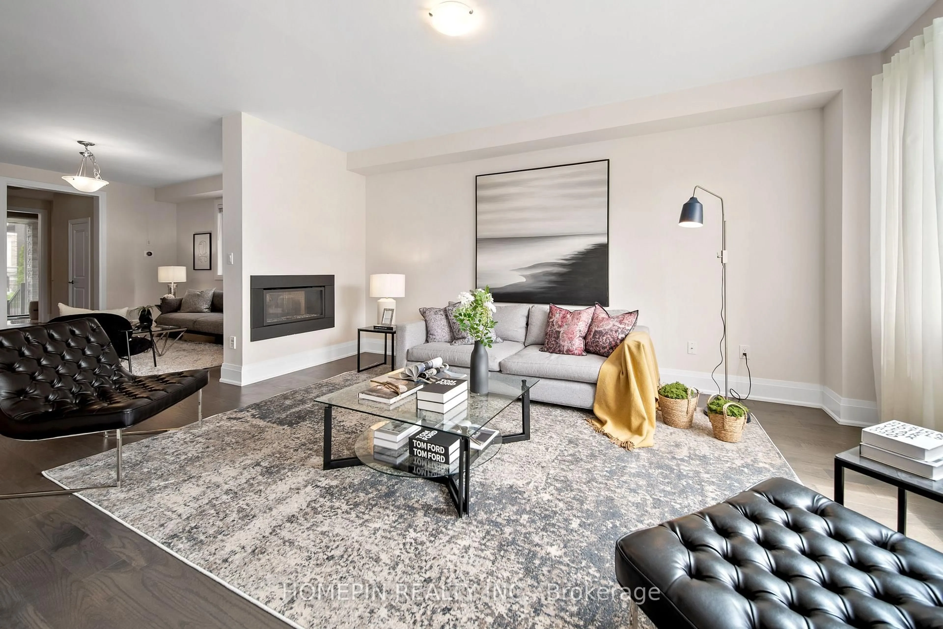 Living room with furniture, unknown for 10 Starkweather St, Aurora Ontario L4G 0Z3