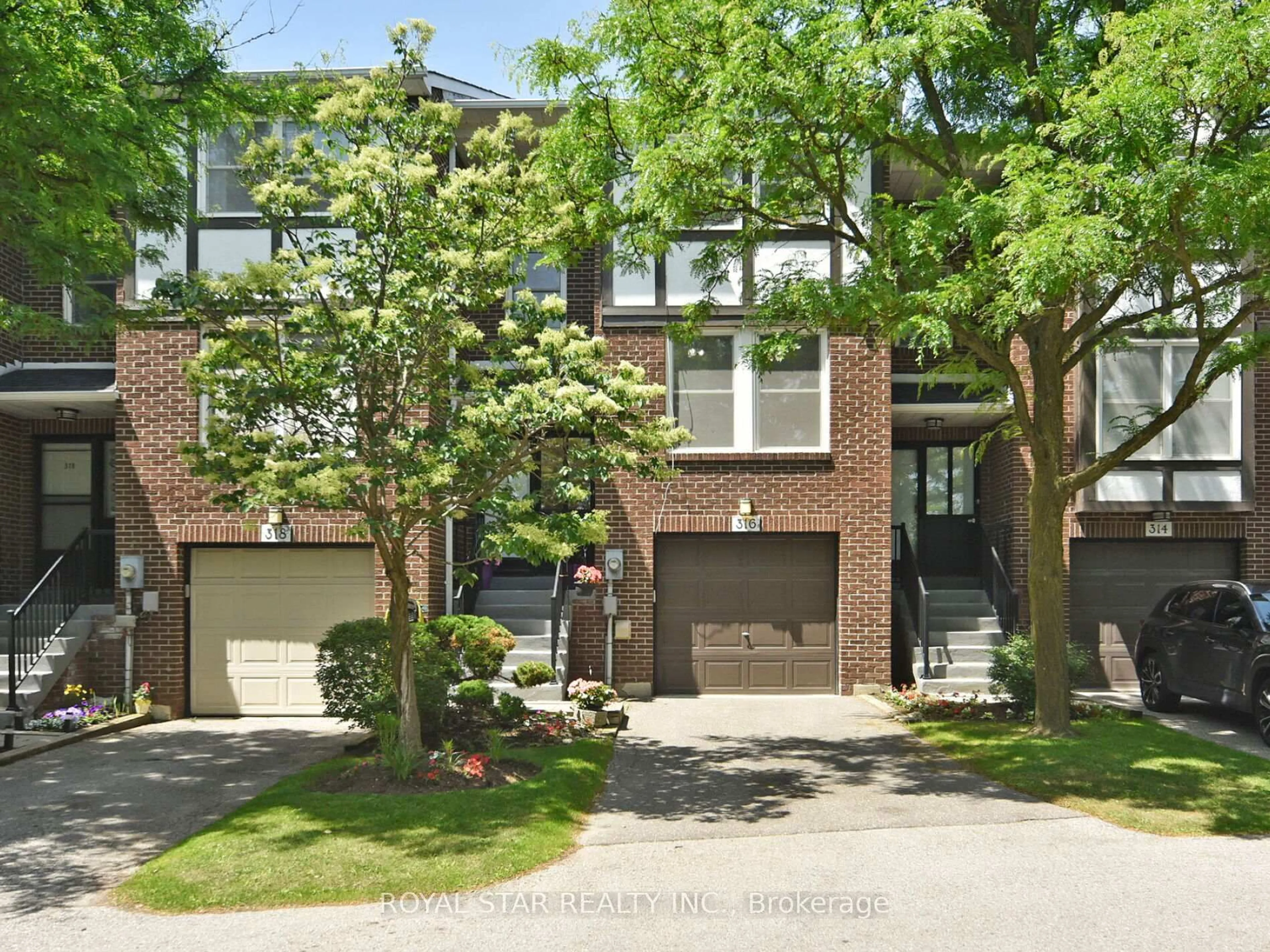 Home with brick exterior material, street for 316 Simonston Blvd, Markham Ontario L3T 4T5
