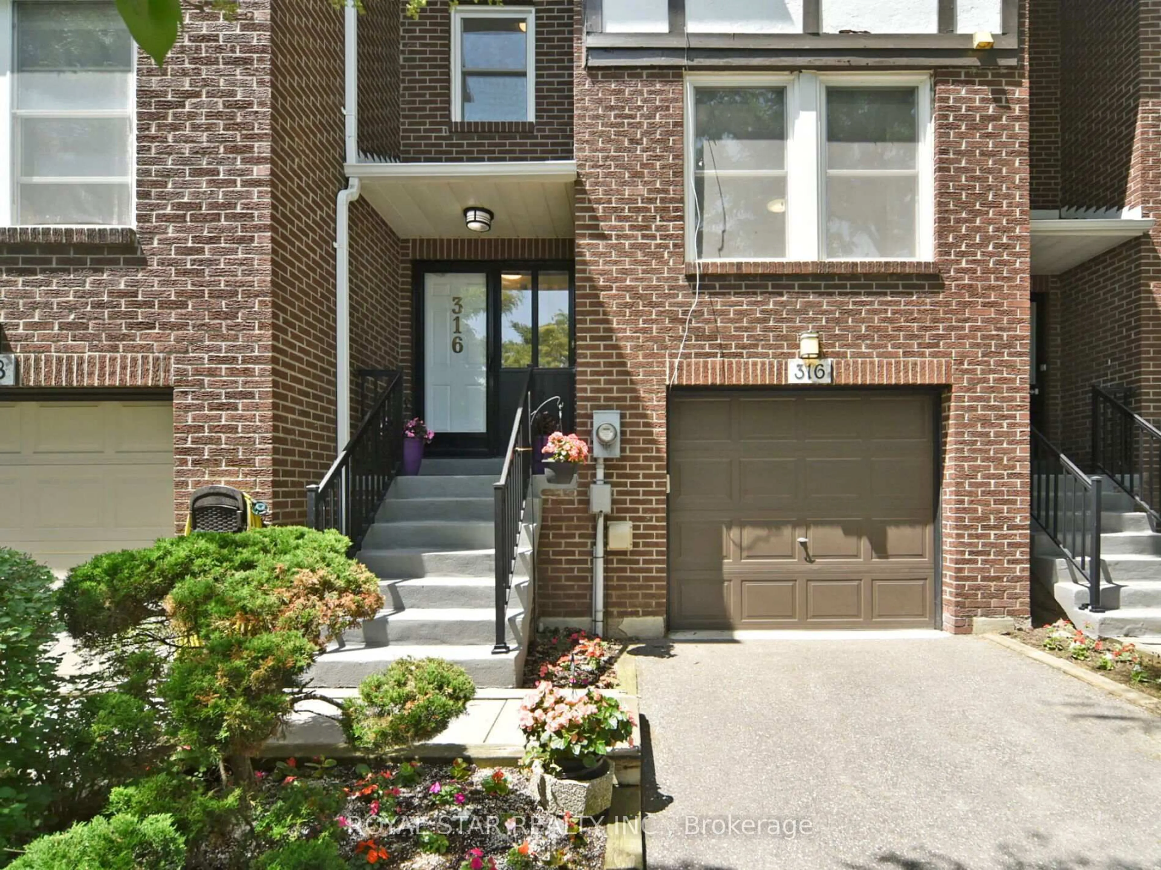 Unknown for 316 Simonston Blvd, Markham Ontario L3T 4T5