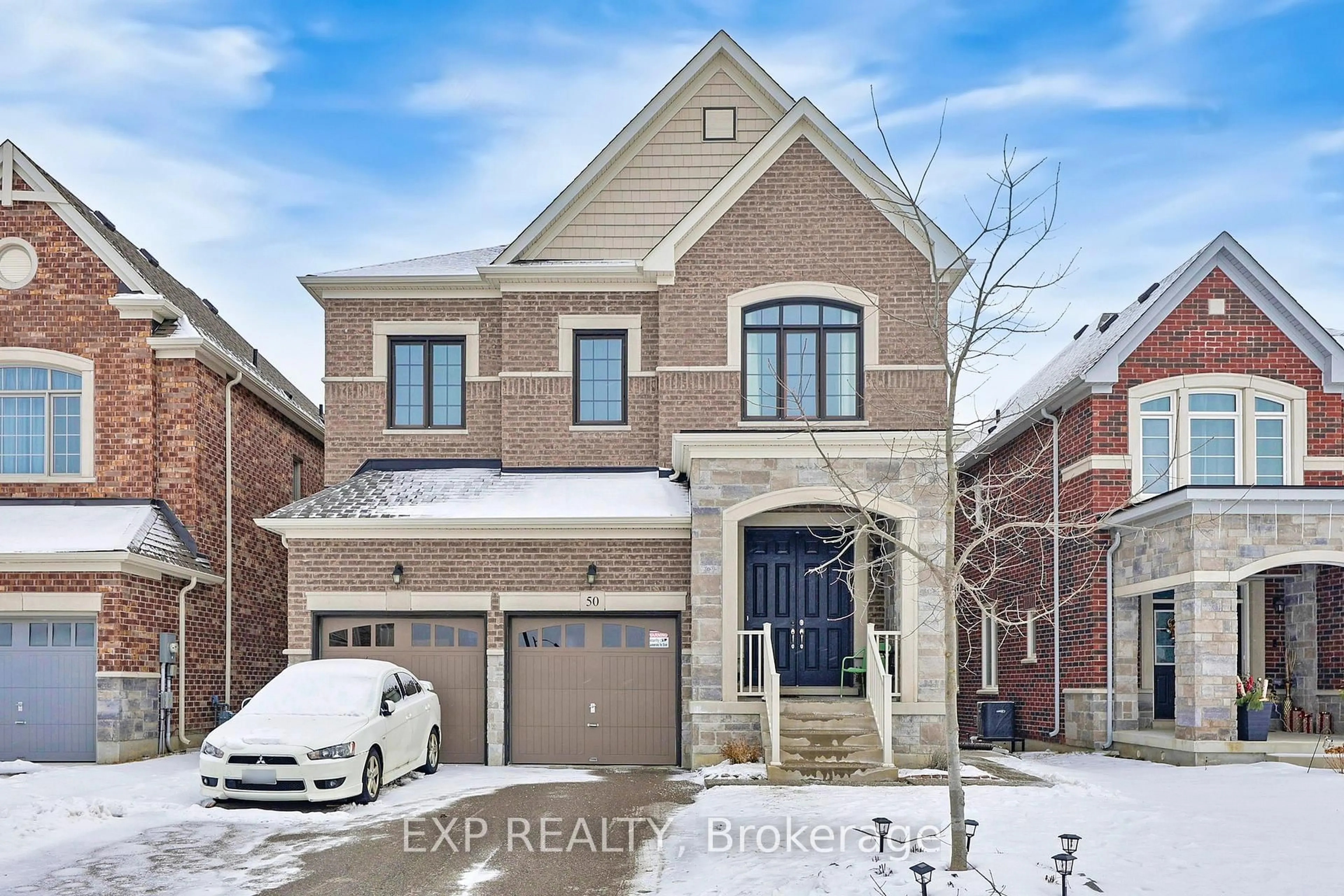 Home with brick exterior material, street for 50 Sharonview Cres, East Gwillimbury Ontario L0G 1V0
