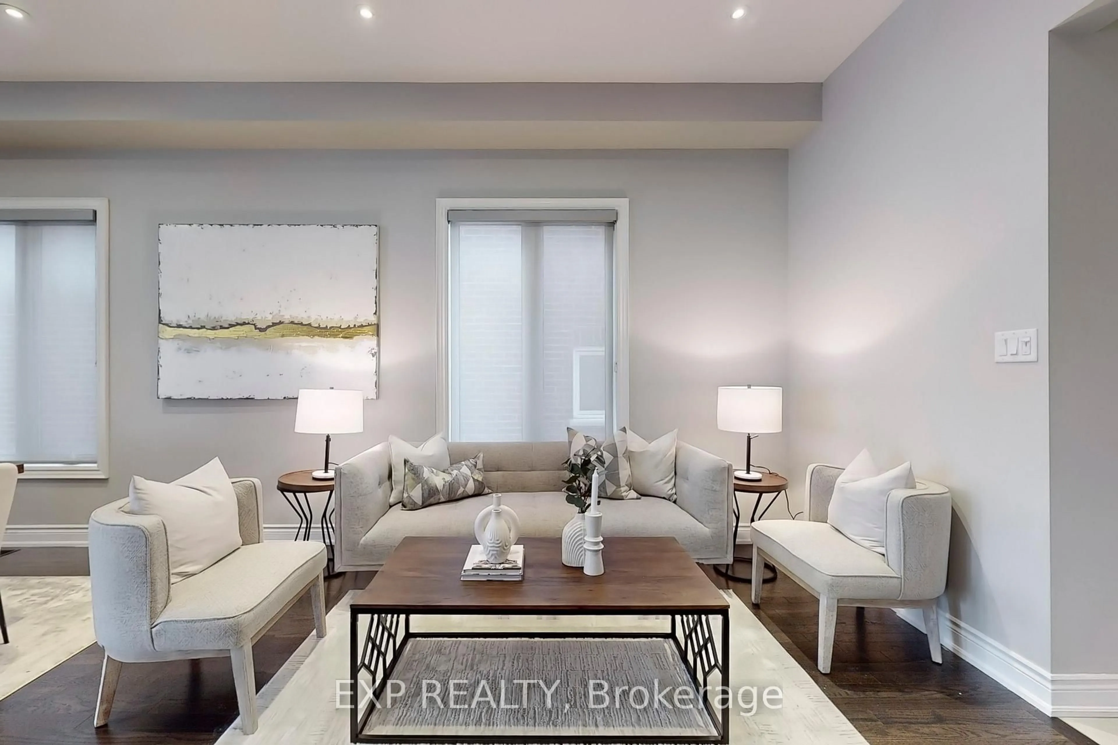 Living room with furniture, unknown for 50 Sharonview Cres, East Gwillimbury Ontario L0G 1V0