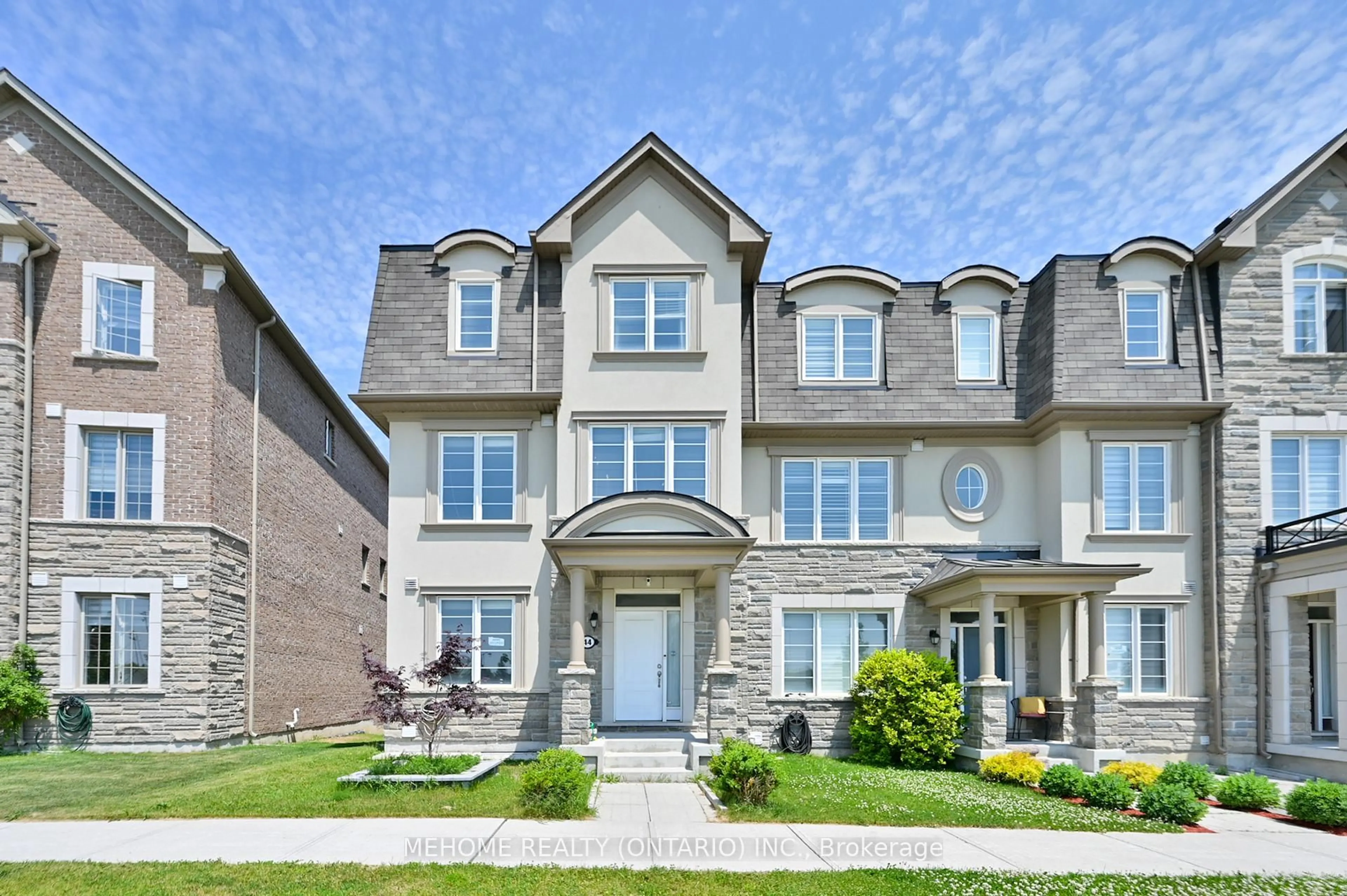Home with brick exterior material, street for 44 William F Bell Pkwy, Richmond Hill Ontario L4S 0K1