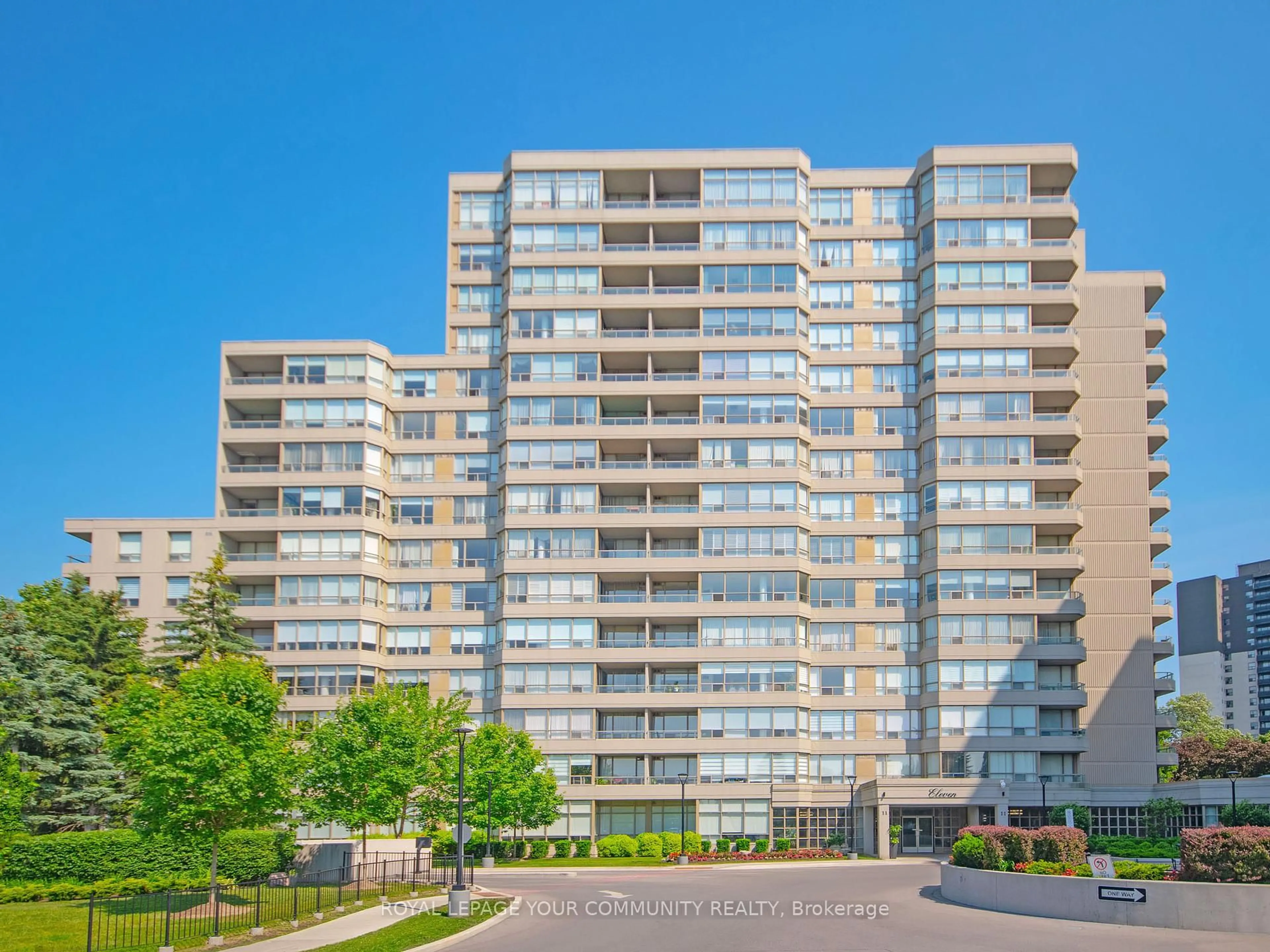 Unknown for 11 Townsgate Dr #614, Vaughan Ontario L4J 8G4