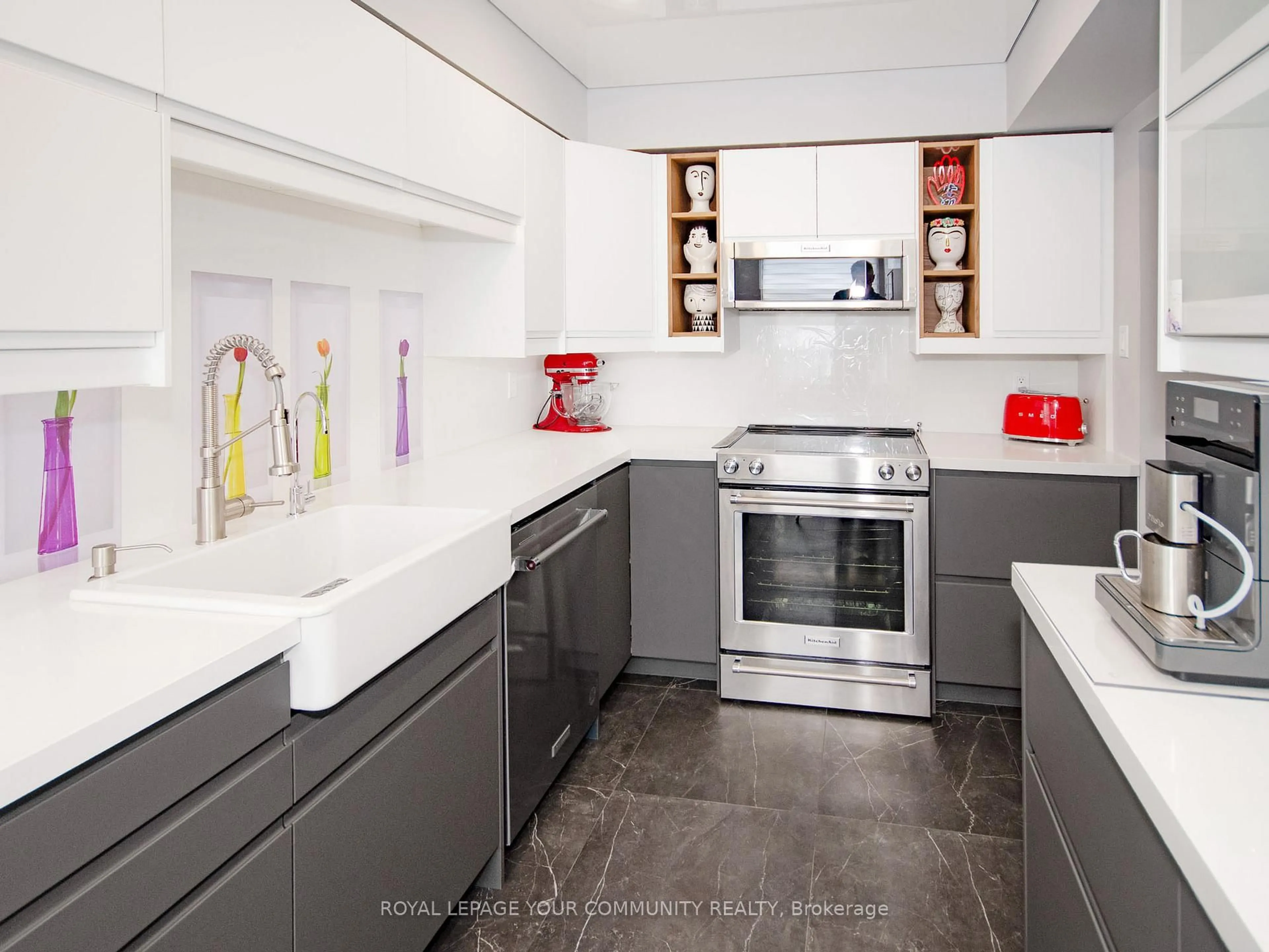 Contemporary kitchen, ceramic/tile floor for 11 Townsgate Dr #614, Vaughan Ontario L4J 8G4