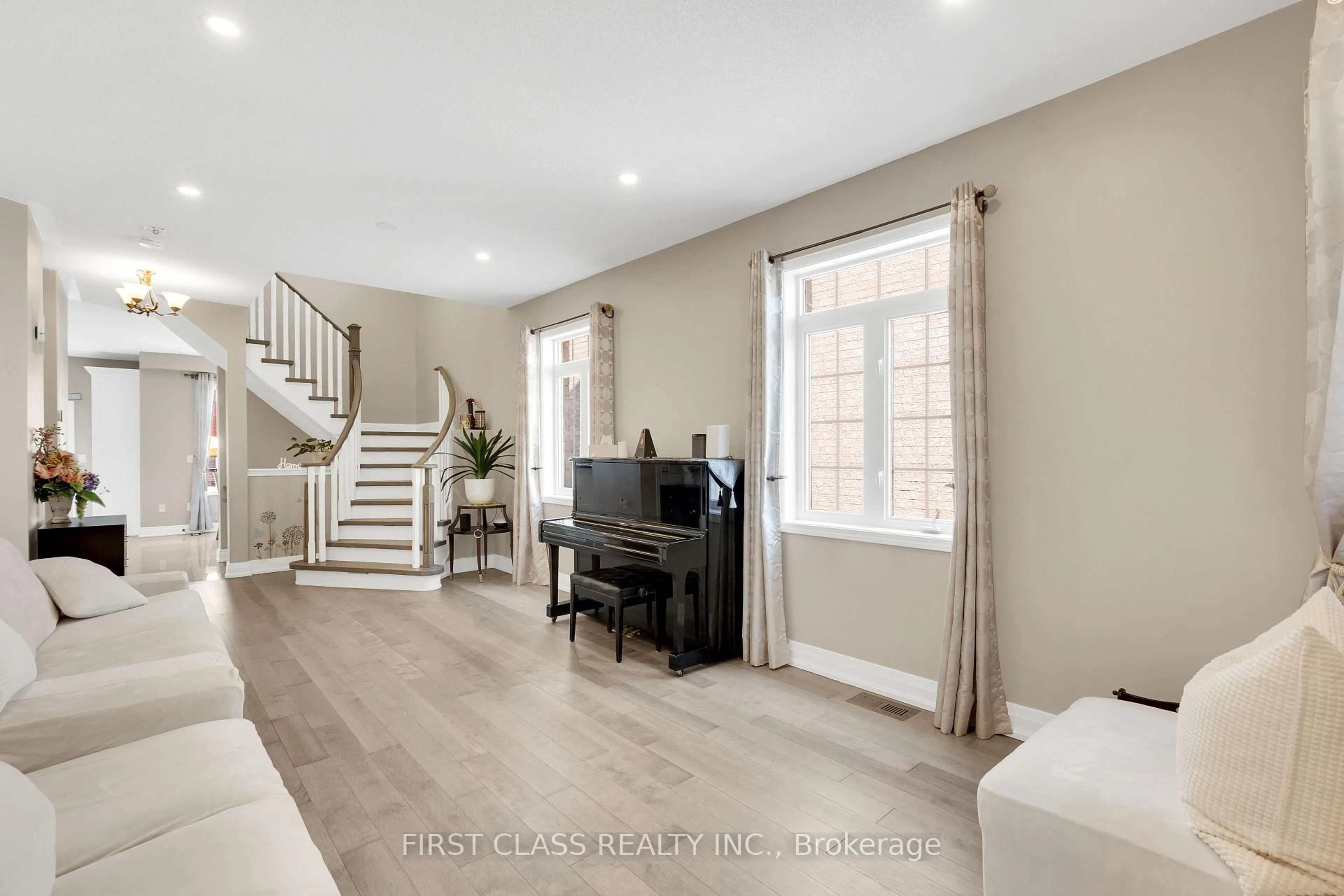 Unknown for 12 Charles Sturdy Rd, Markham Ontario L6C 3A8