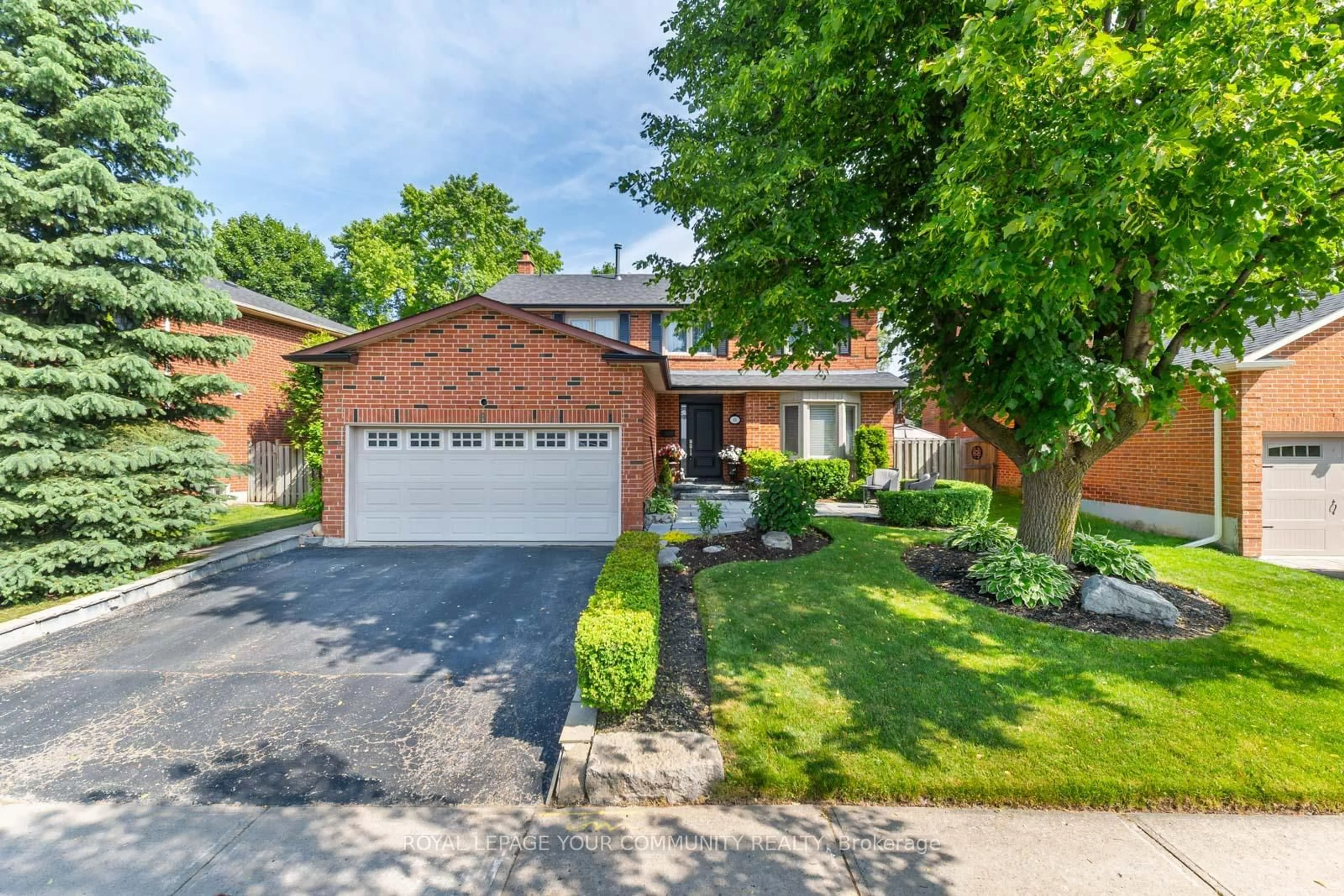 Home with brick exterior material, street for 6 Larkin Ave, Markham Ontario L3P 4R2