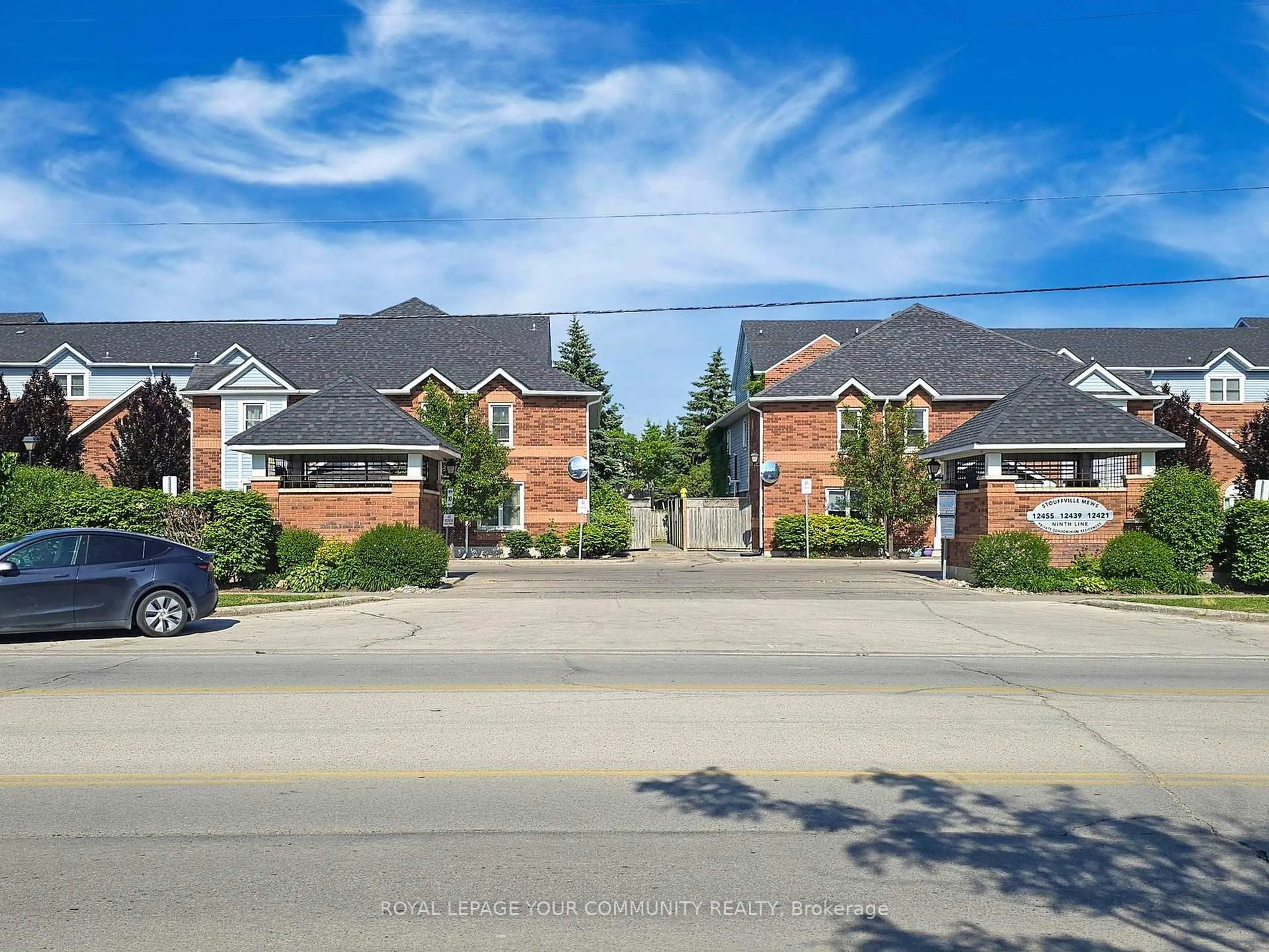 A pic from outside/outdoor area/front of a property/back of a property/a pic from drone, street for 12439 Ninth Line #119, Whitchurch-Stouffville Ontario L4A 1J3