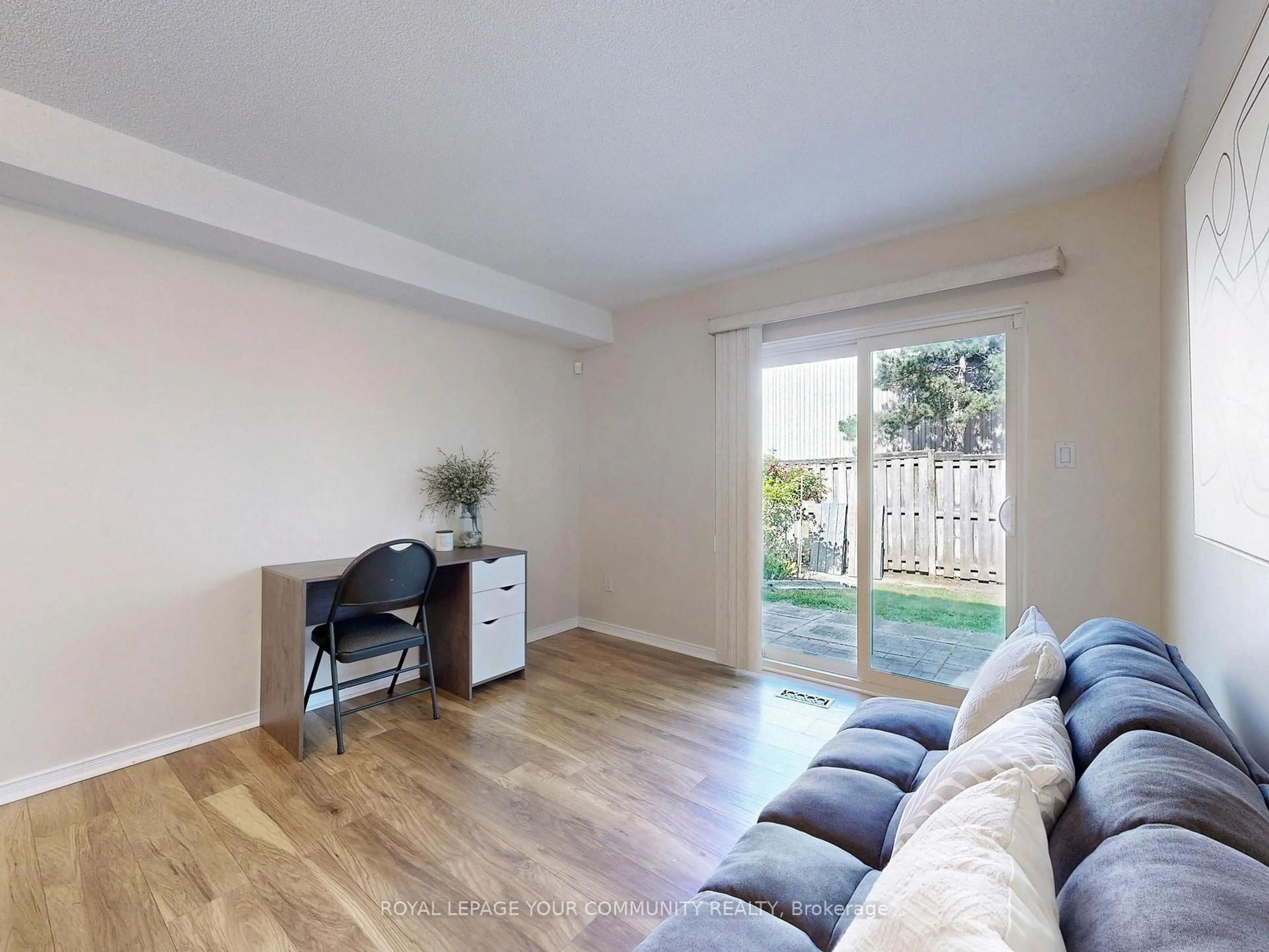 A pic of a room for 12439 Ninth Line #119, Whitchurch-Stouffville Ontario L4A 1J3