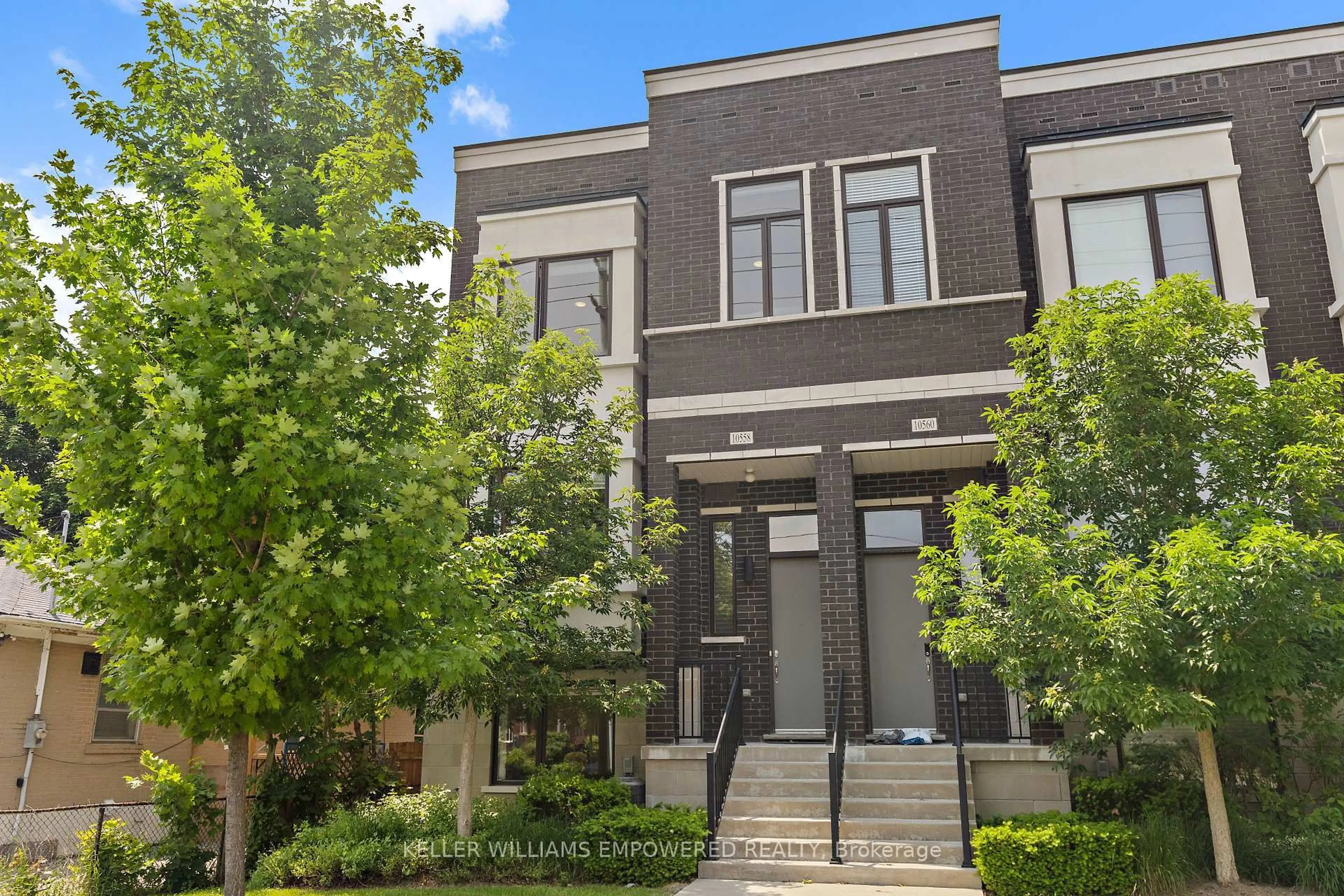 Home with brick exterior material, street for 10558 Bayview Ave, Richmond Hill Ontario L4C 0Z8