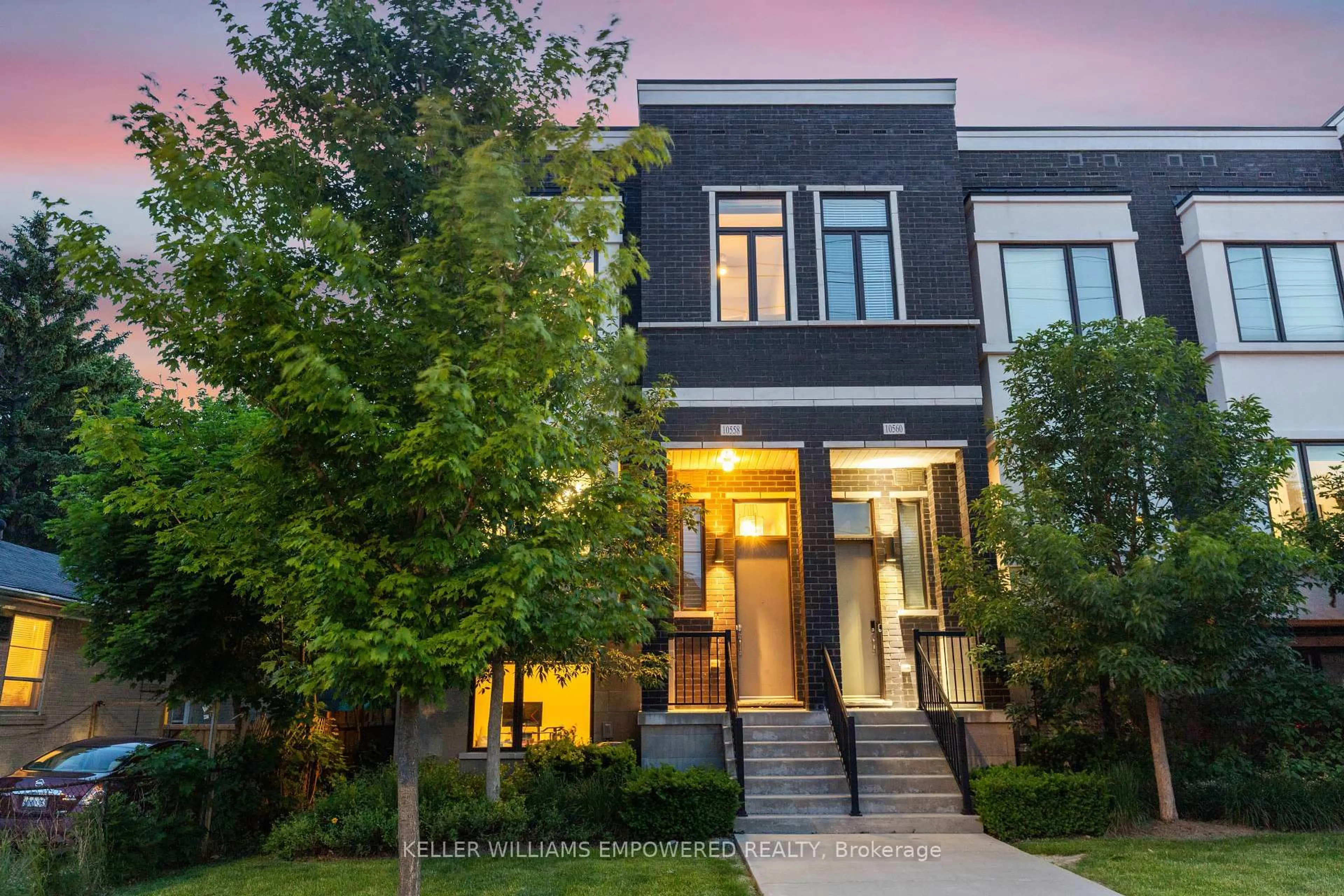 Home with brick exterior material, street for 10558 Bayview Ave, Richmond Hill Ontario L4C 0Z8