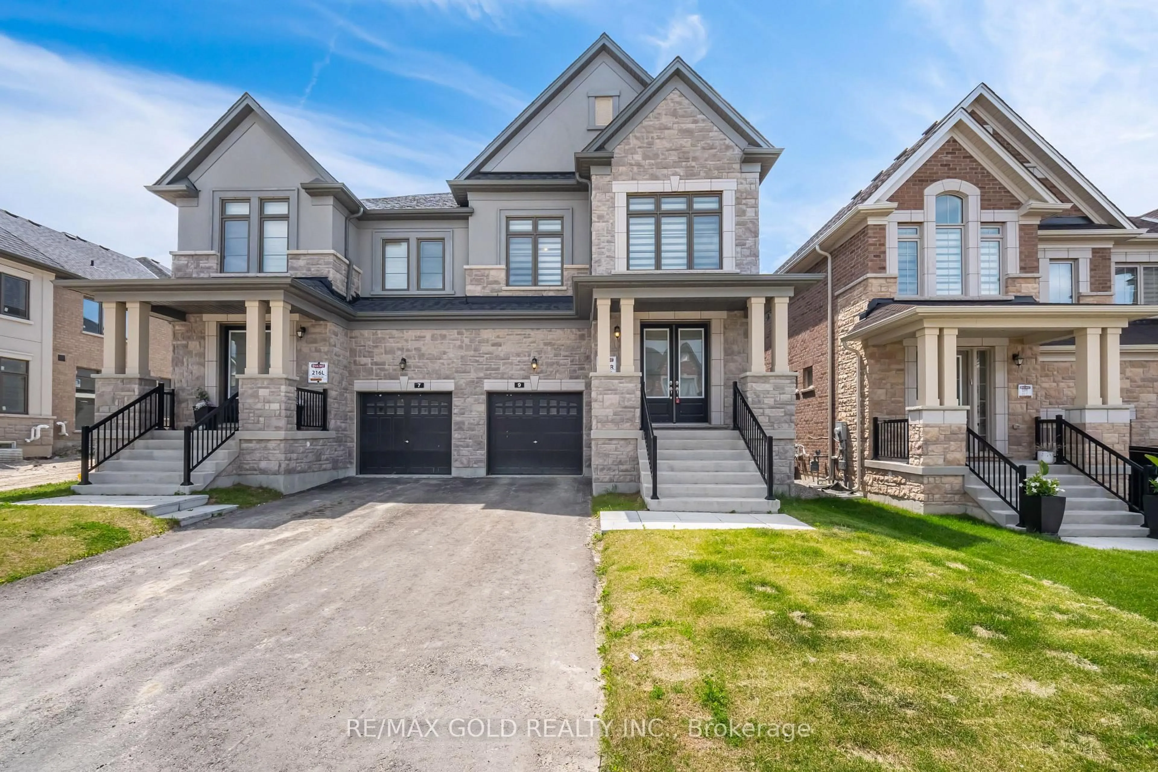 Home with brick exterior material, street for 9 Kentledge Ave, East Gwillimbury Ontario L9N 0W3