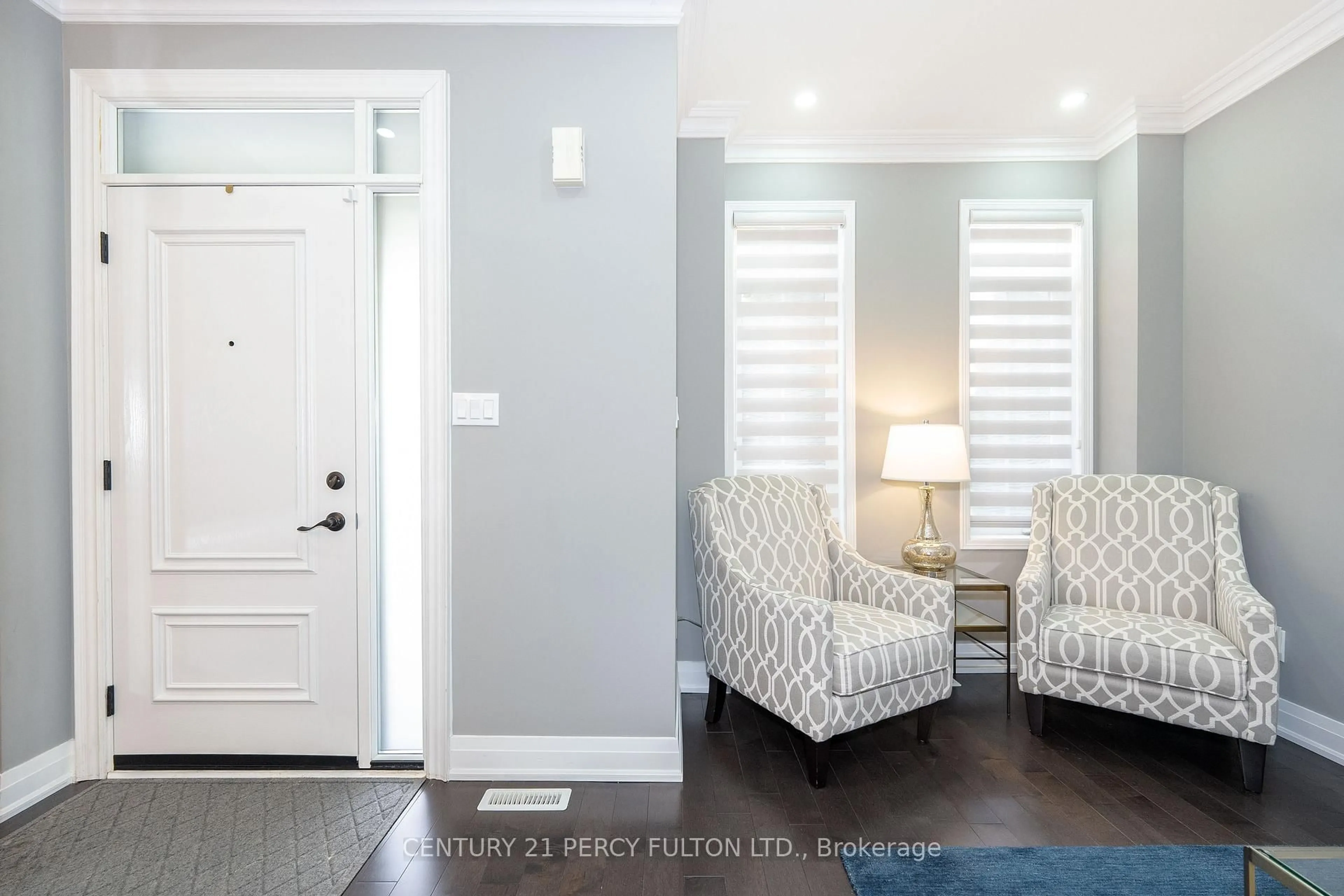 Indoor entryway for 131 The Fairways, Markham Ontario L6C 2A7