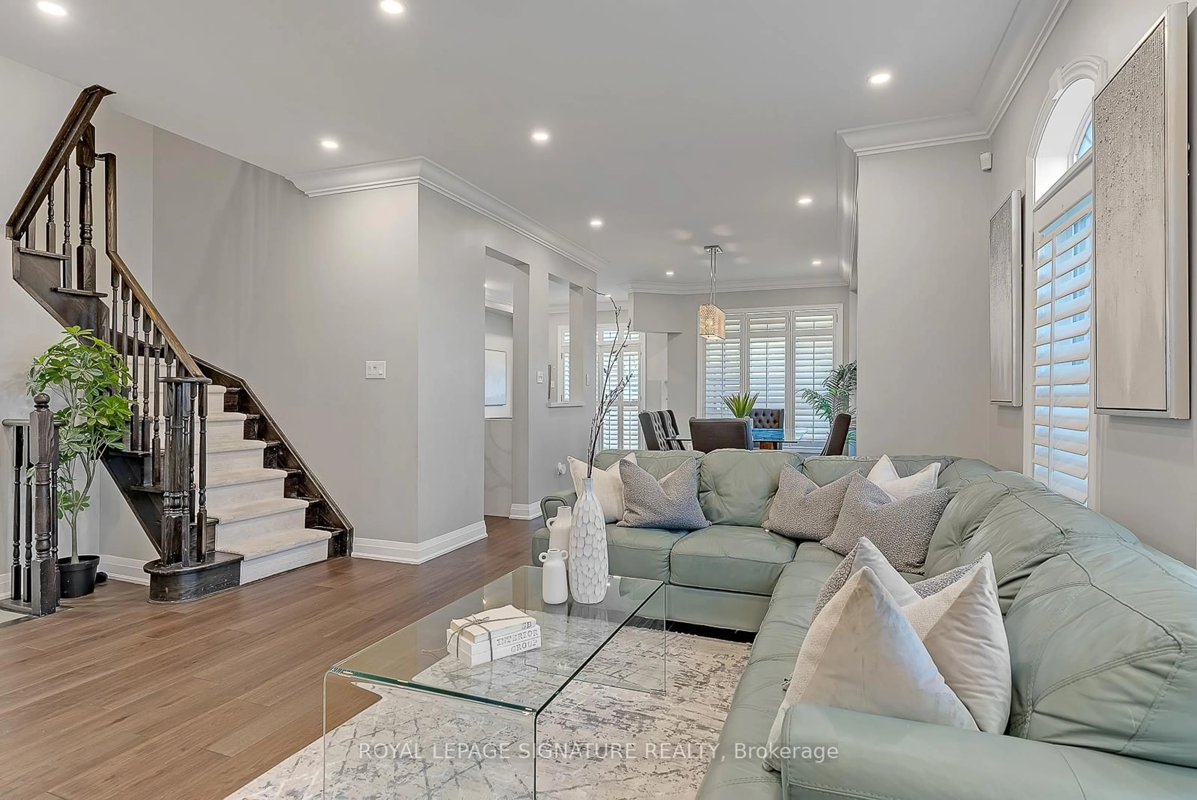 Living room with furniture, unknown for 79 Big Hill Cres, Vaughan Ontario L6A 4K7