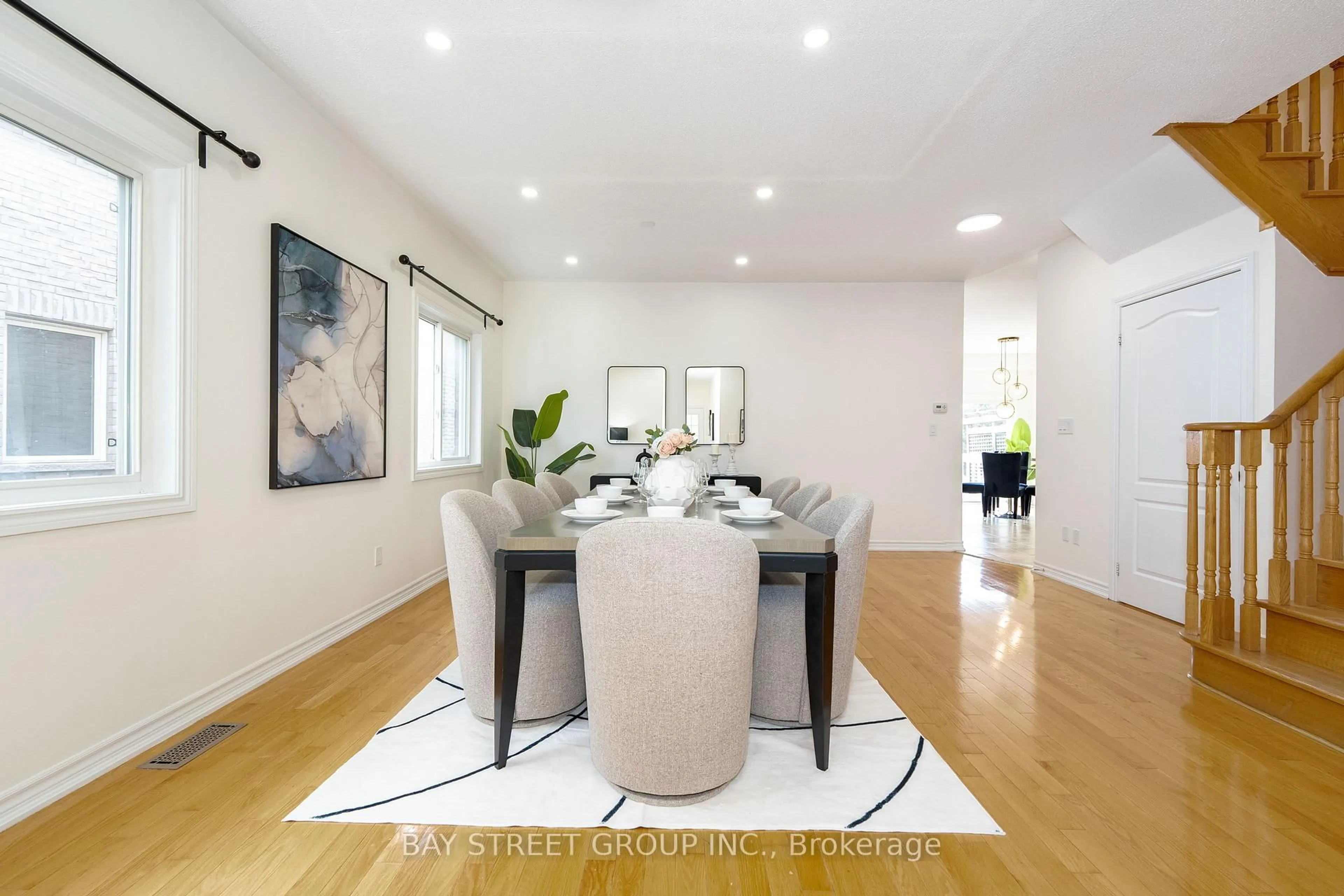 Dining room, unknown for 243 Zokol Dr, Aurora Ontario L4G 0C2