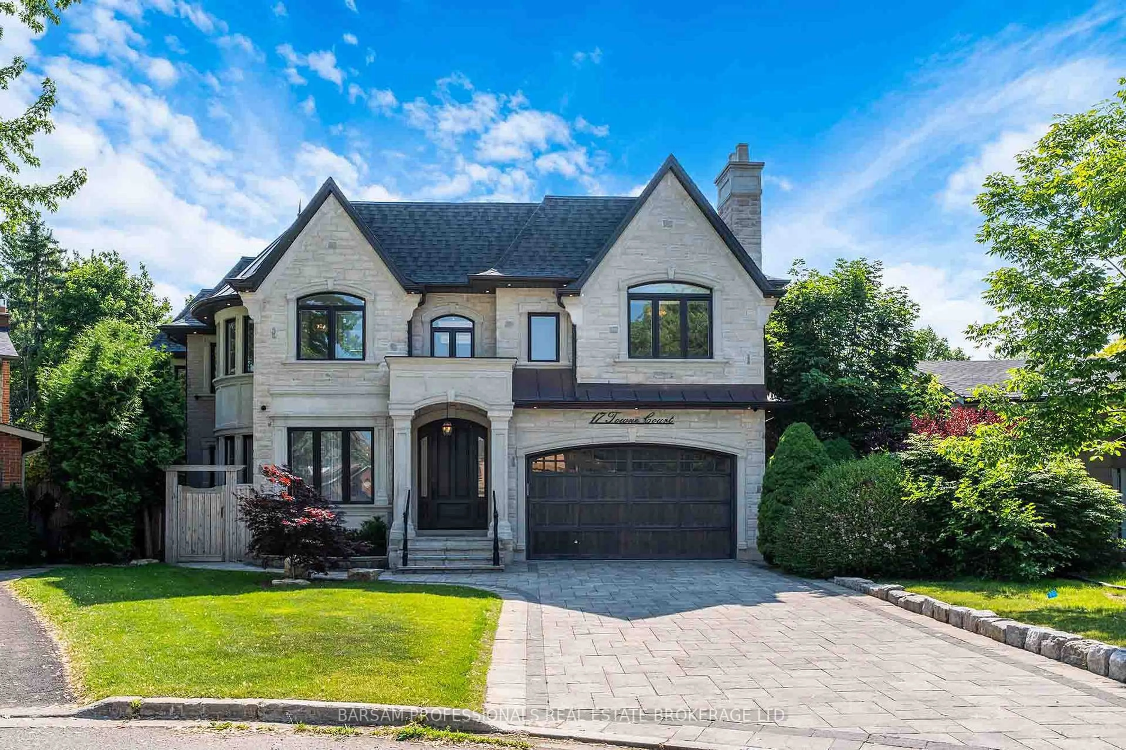 Home with brick exterior material, street for 17 Towne Crt, Markham Ontario L3R 1X4