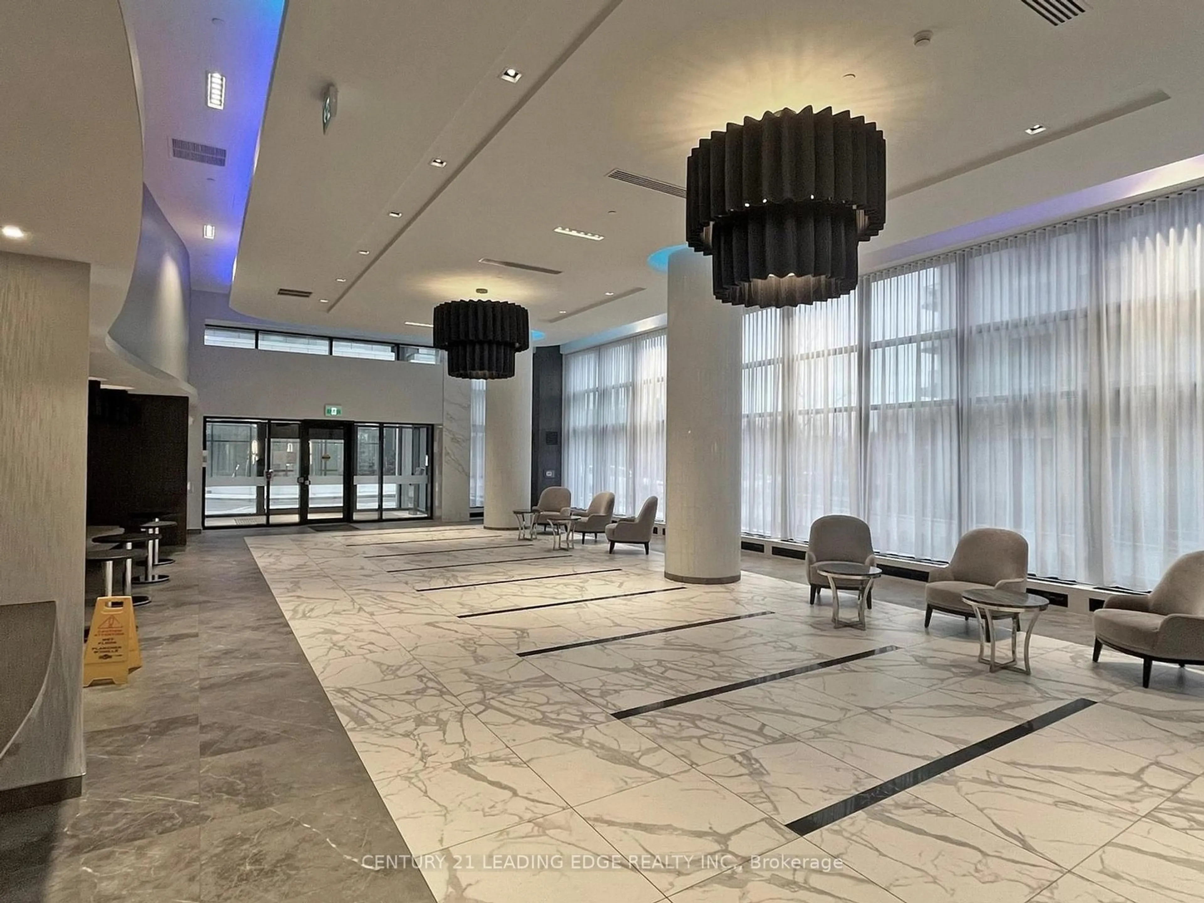 Lobby for 105 Oneida Cres #103, Richmond Hill Ontario L4B 0H6