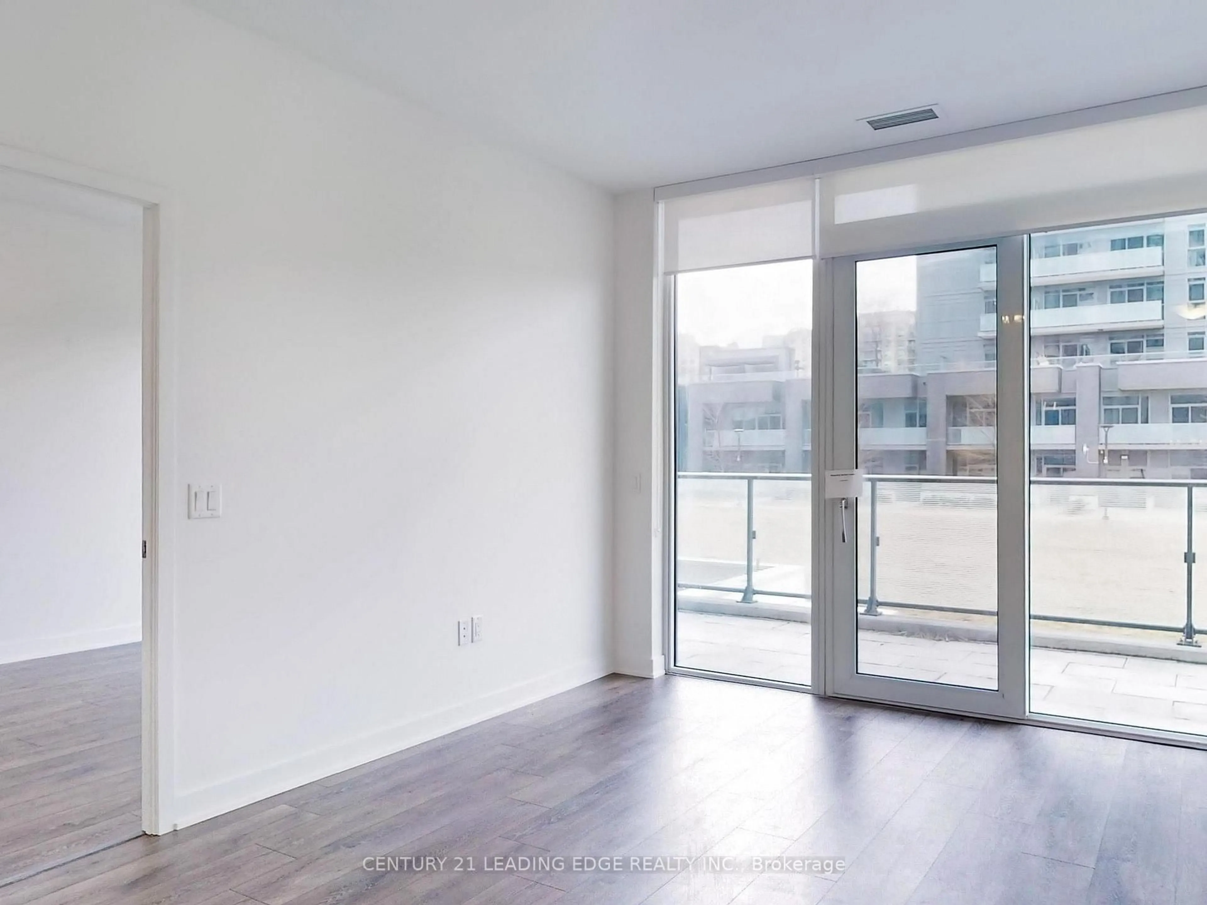 A pic of a room for 105 Oneida Cres #103, Richmond Hill Ontario L4B 0H6