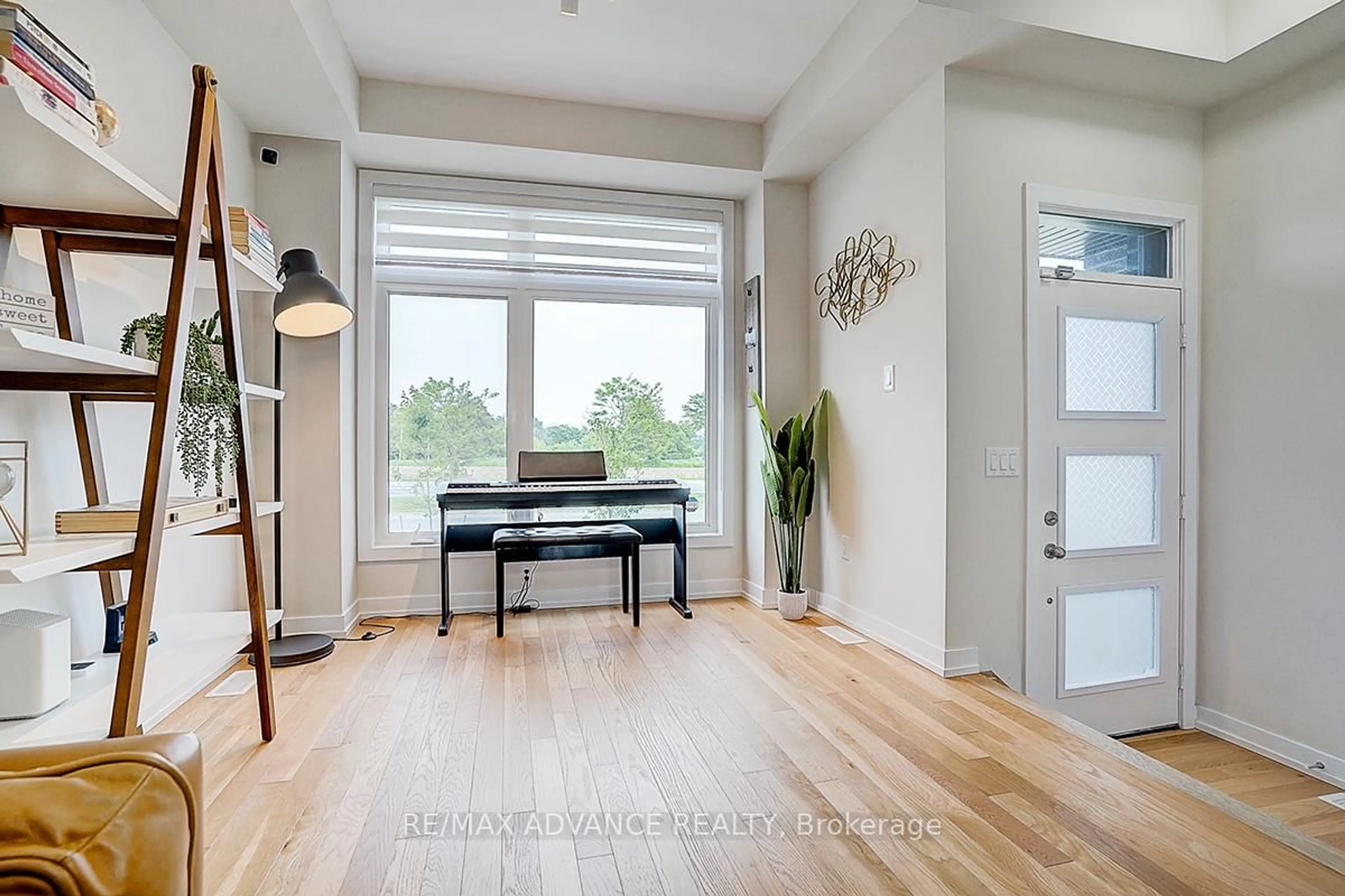Indoor entryway for 2170 Donald Cousens Pkwy, Markham Ontario L6B 1N9