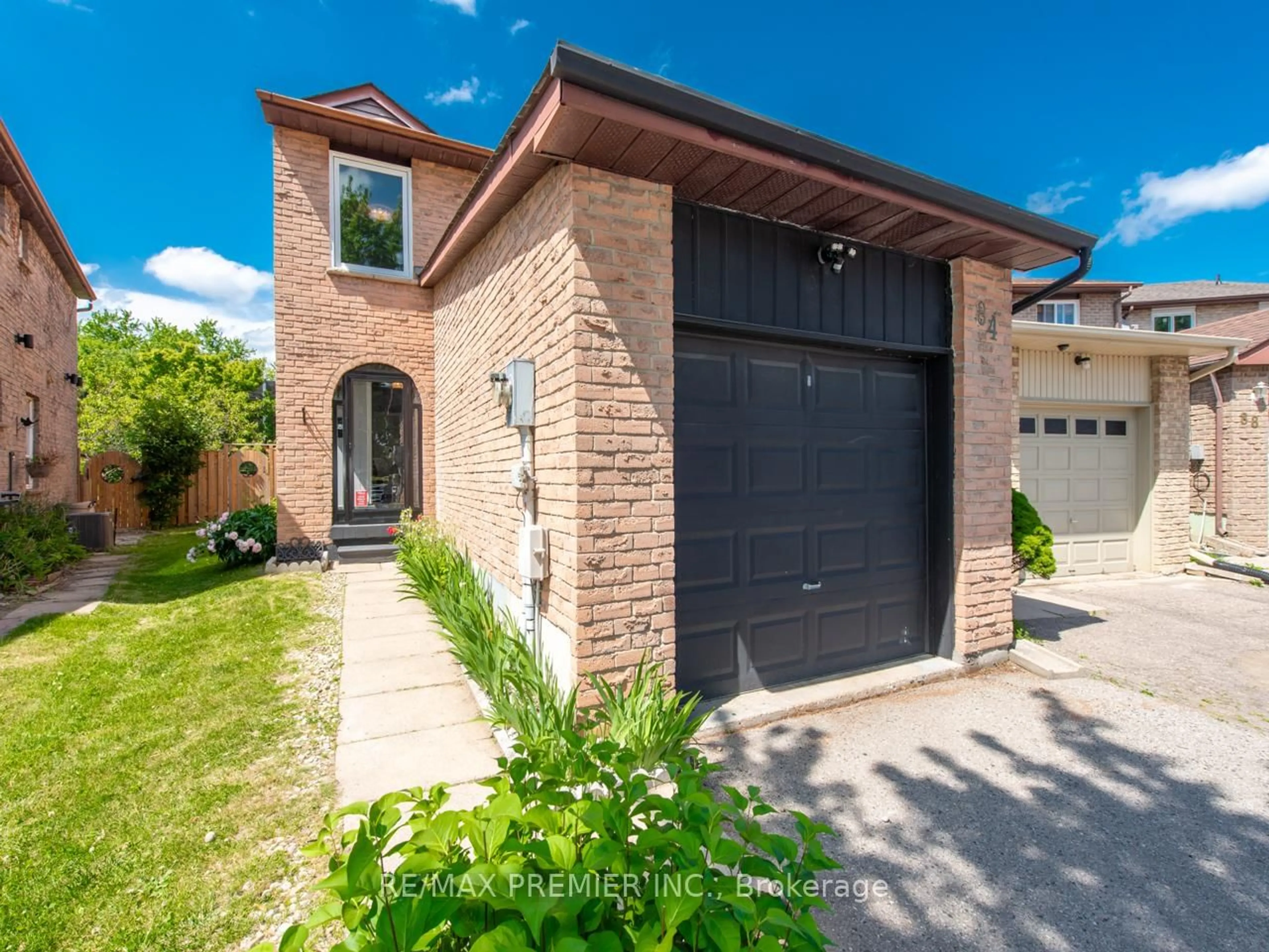 Home with brick exterior material, street for 84 Hord Cres, Vaughan Ontario L4J 3A7