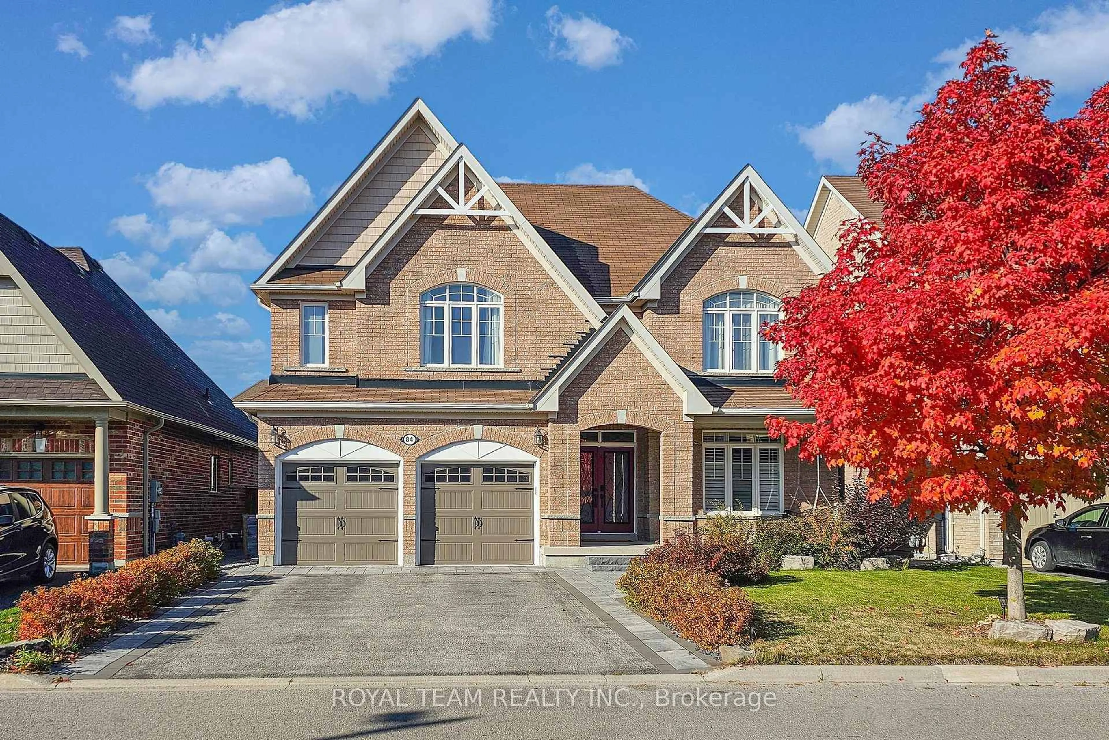 Home with brick exterior material, street for 84 Wyndham Circ, Georgina Ontario L0E 1R0