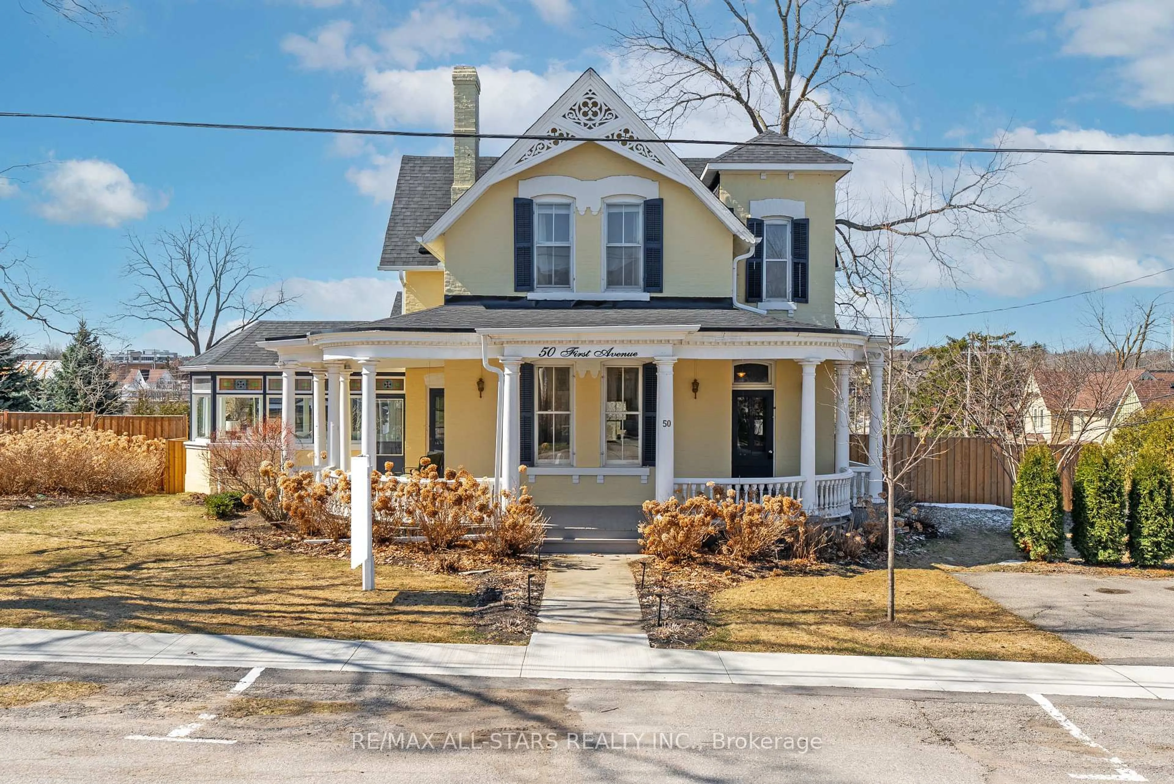 Home with vinyl exterior material, street for 50 First Ave, Uxbridge Ontario L9P 1J7