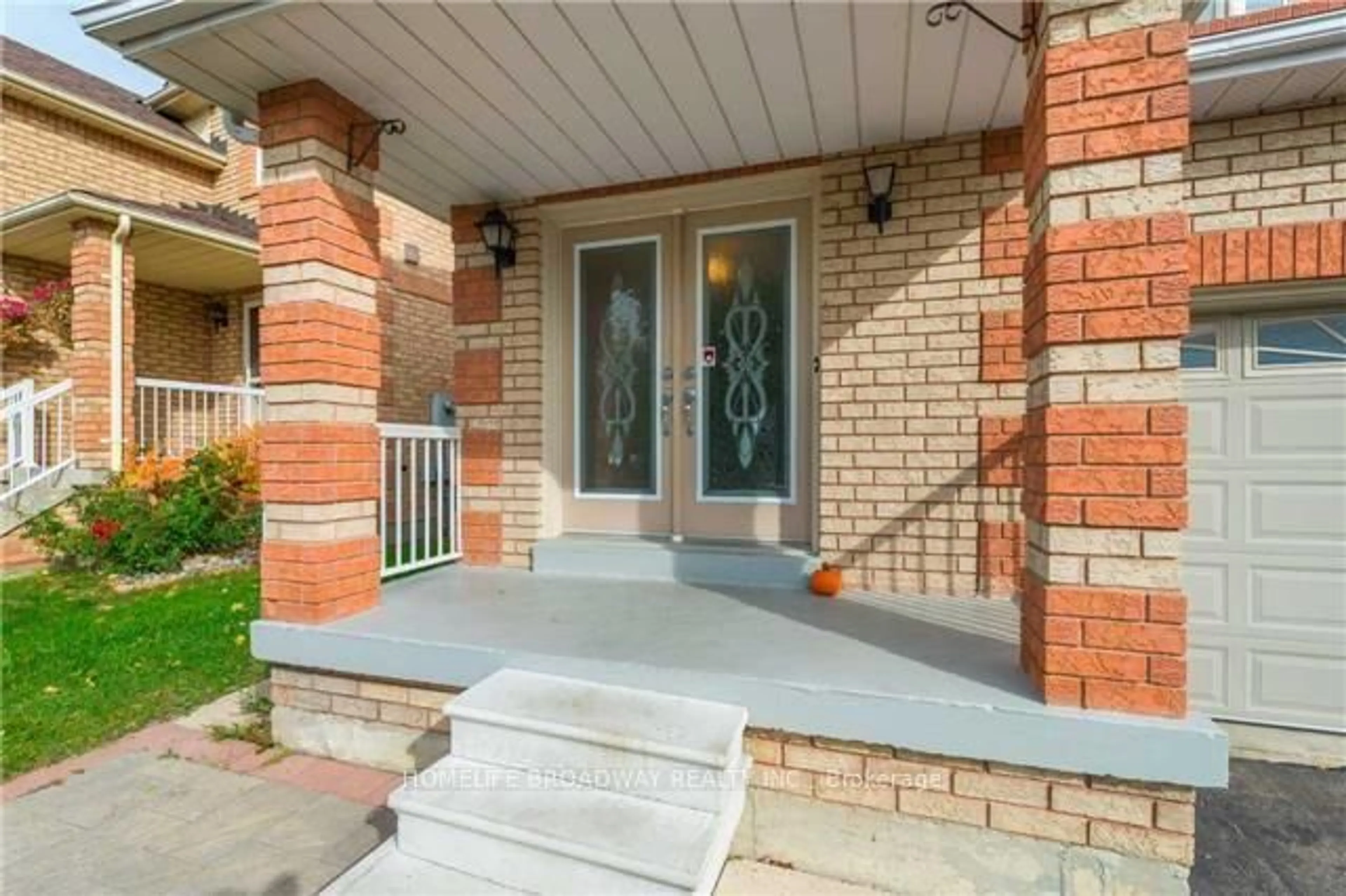 Home with brick exterior material, street for 39 Horstman St, Markham Ontario L3S 4G4