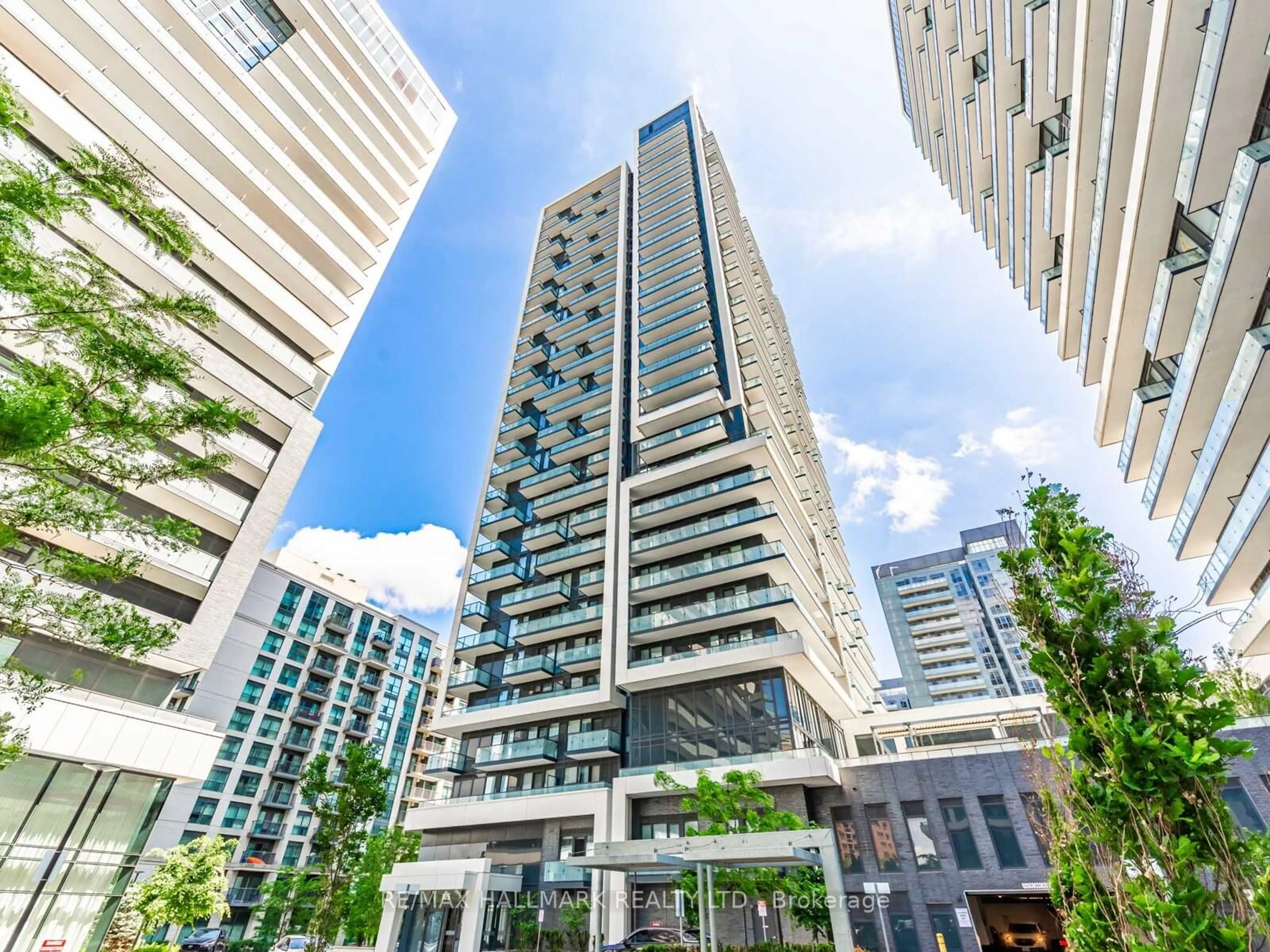Unknown for 105 Oneida Cres #404, Richmond Hill Ontario L4B 0H6