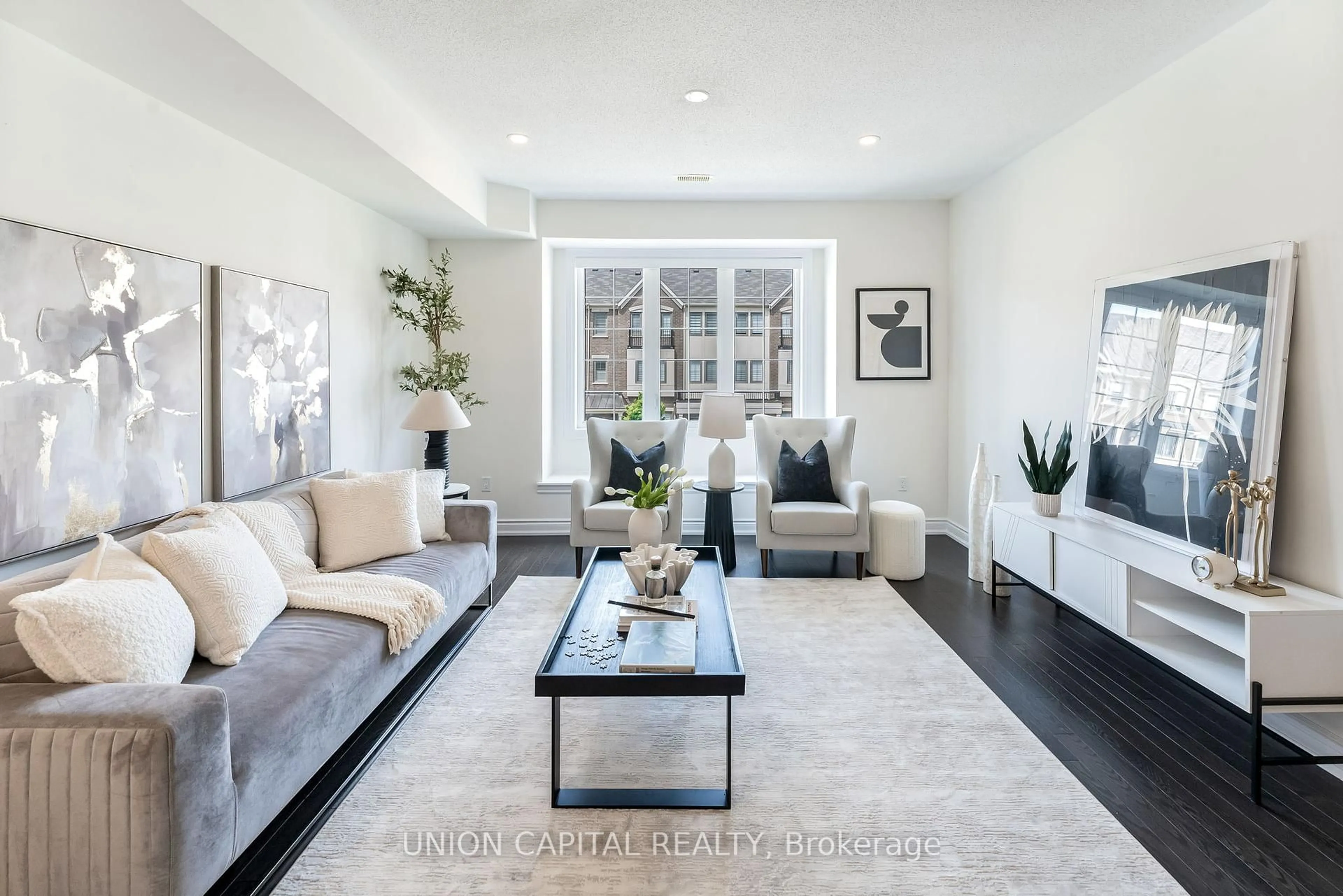 Living room with furniture, unknown for 79 Cornell Centre Blvd, Markham Ontario L6B 0R1