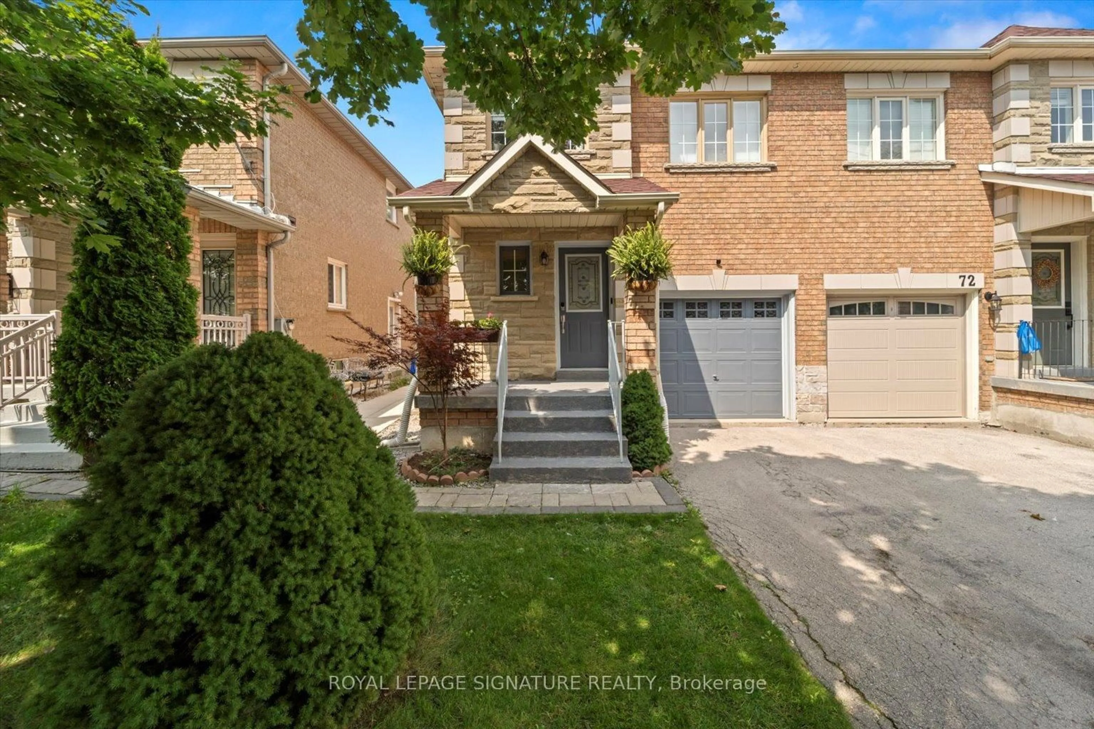 Home with brick exterior material, street for 70 Silverdart Cres, Richmond Hill Ontario L4E 3T8