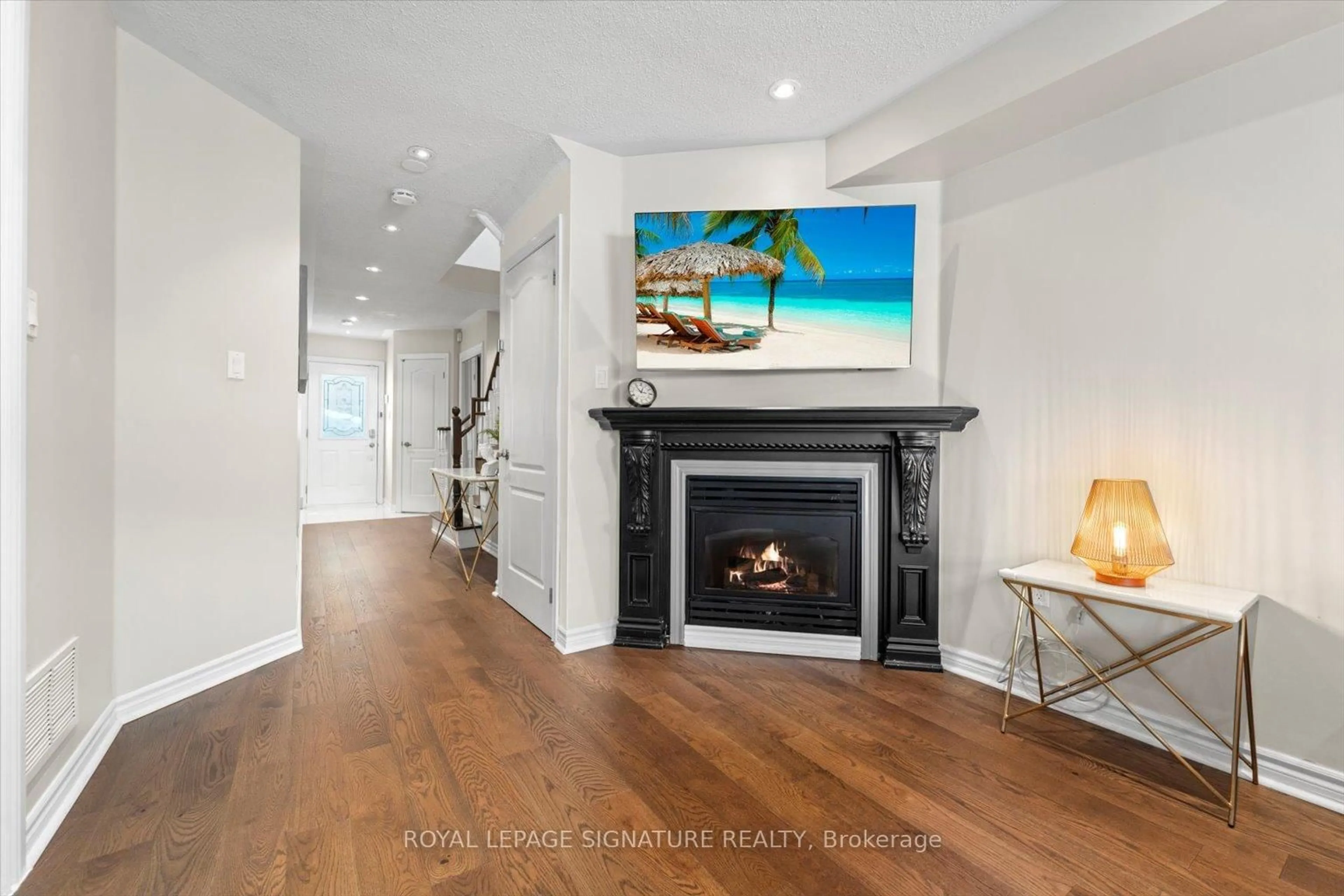 Unknown for 70 Silverdart Cres, Richmond Hill Ontario L4E 3T8