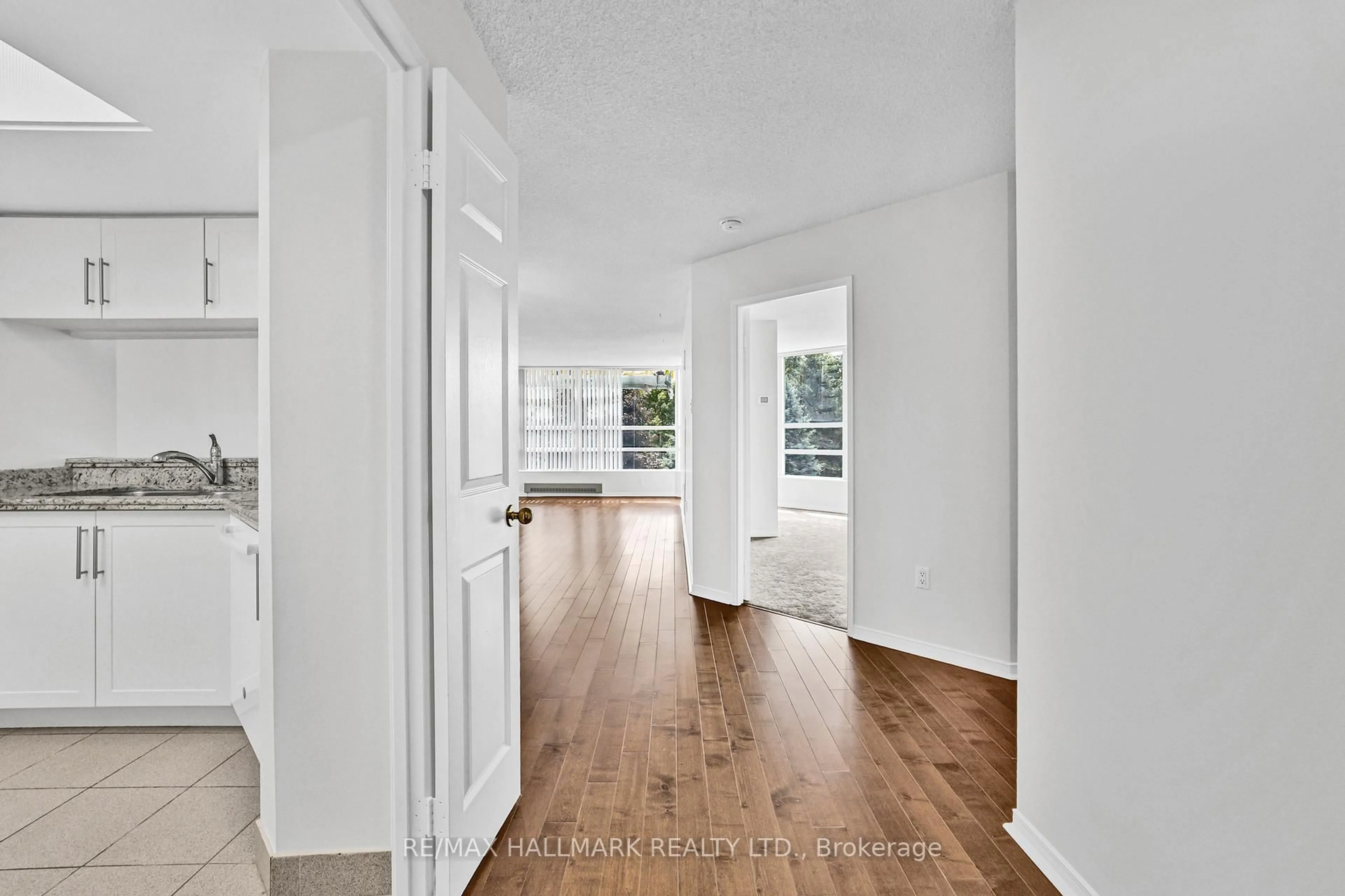Indoor entryway for 7825 Bayview Ave #310, Markham Ontario L3T 7N2
