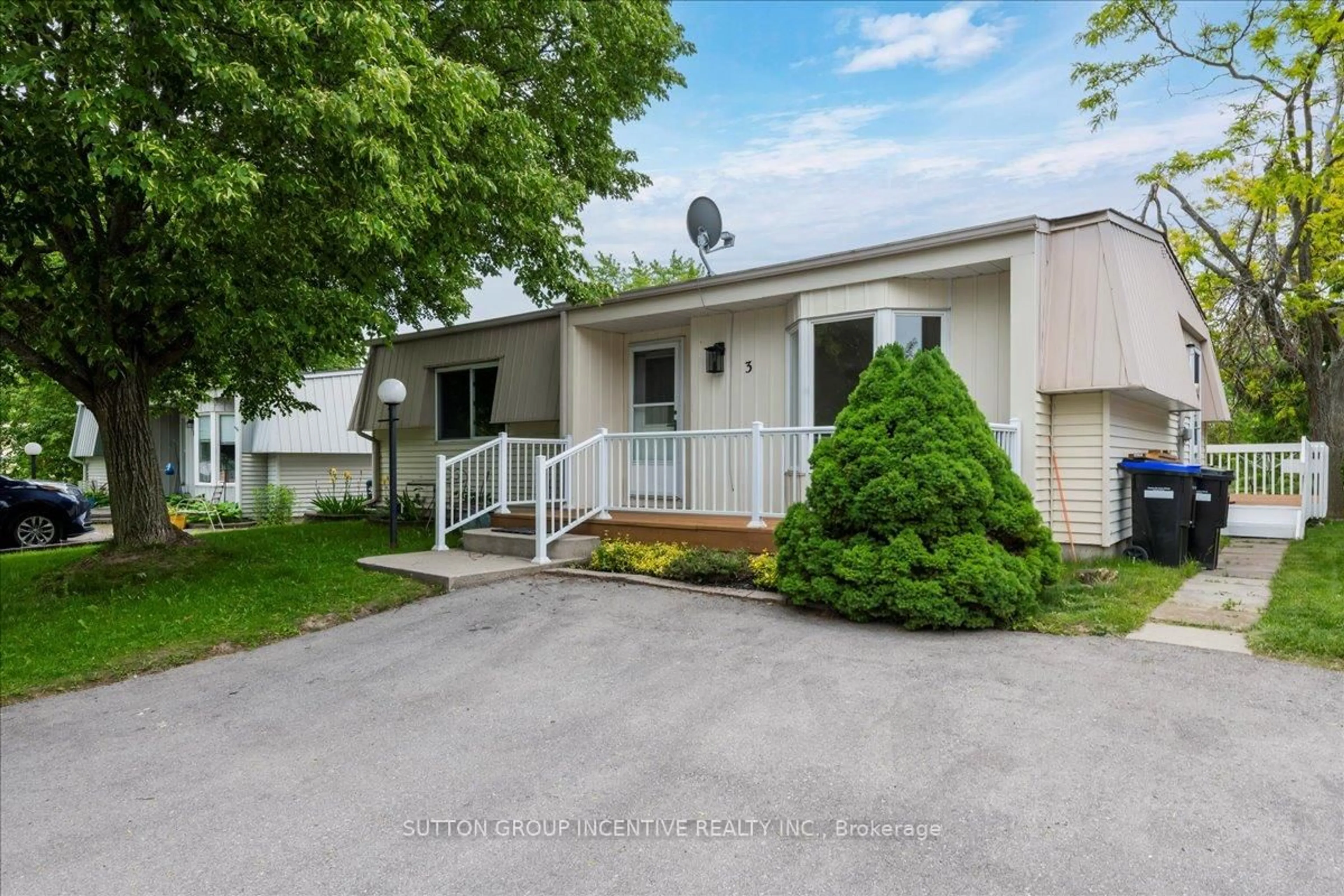 Unknown for 3 Comforts Cove, Innisfil Ontario L9S 1S3
