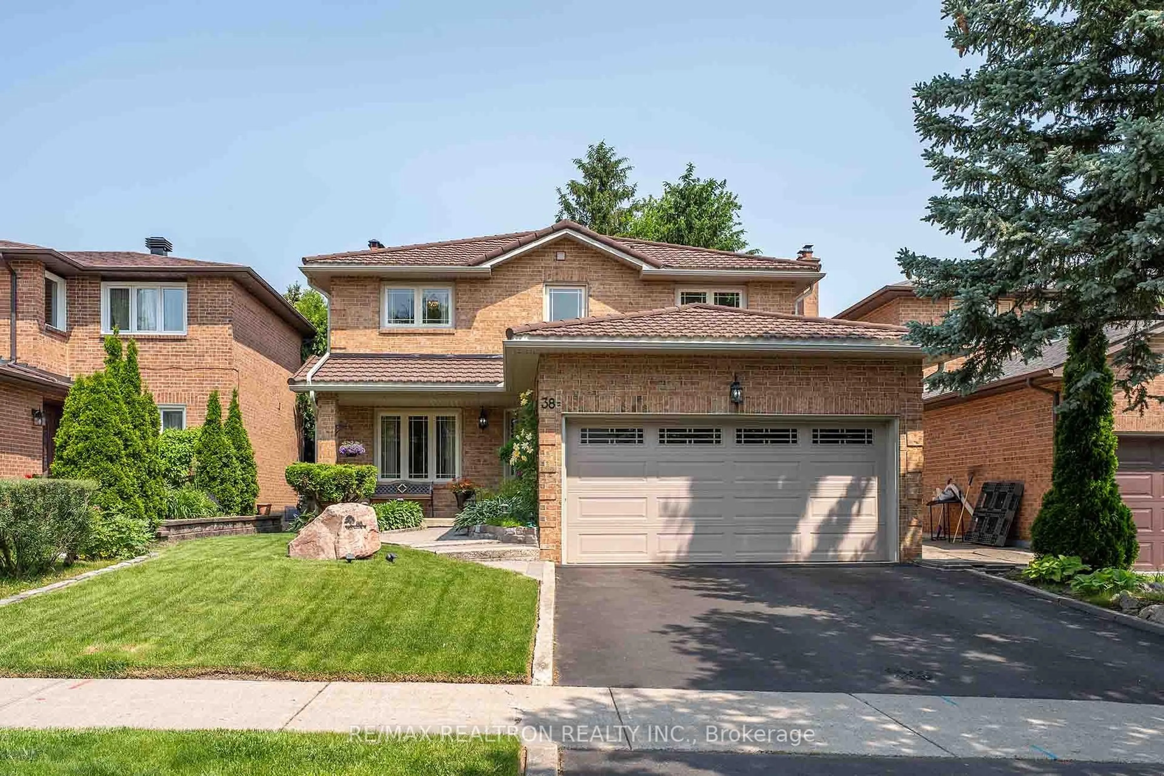 Home with brick exterior material, street for 38 Mccallum Dr, Richmond Hill Ontario L4C 7S9