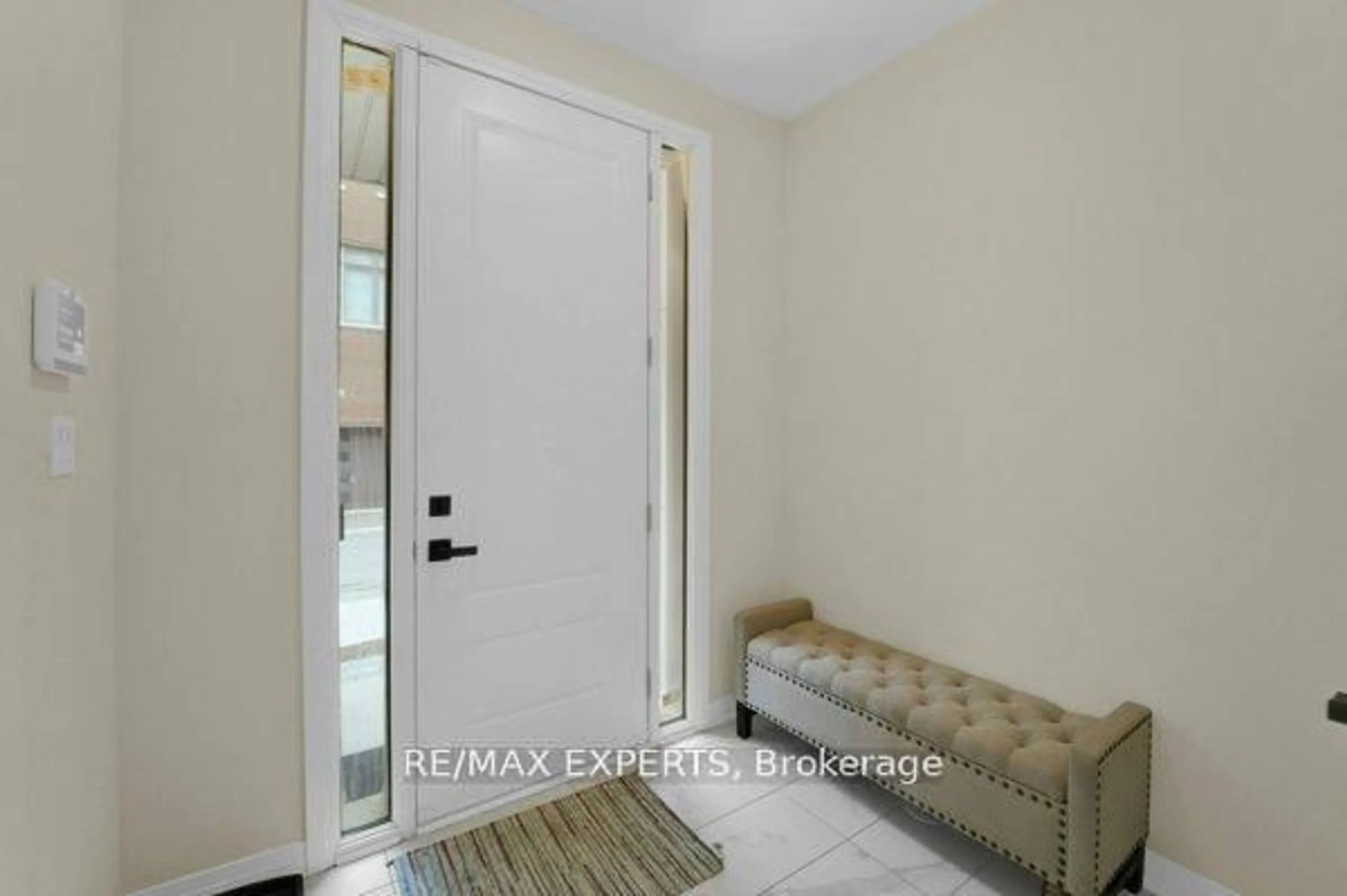 Indoor entryway for 87 De La Roche Dr, Vaughan Ontario L4L 1A6