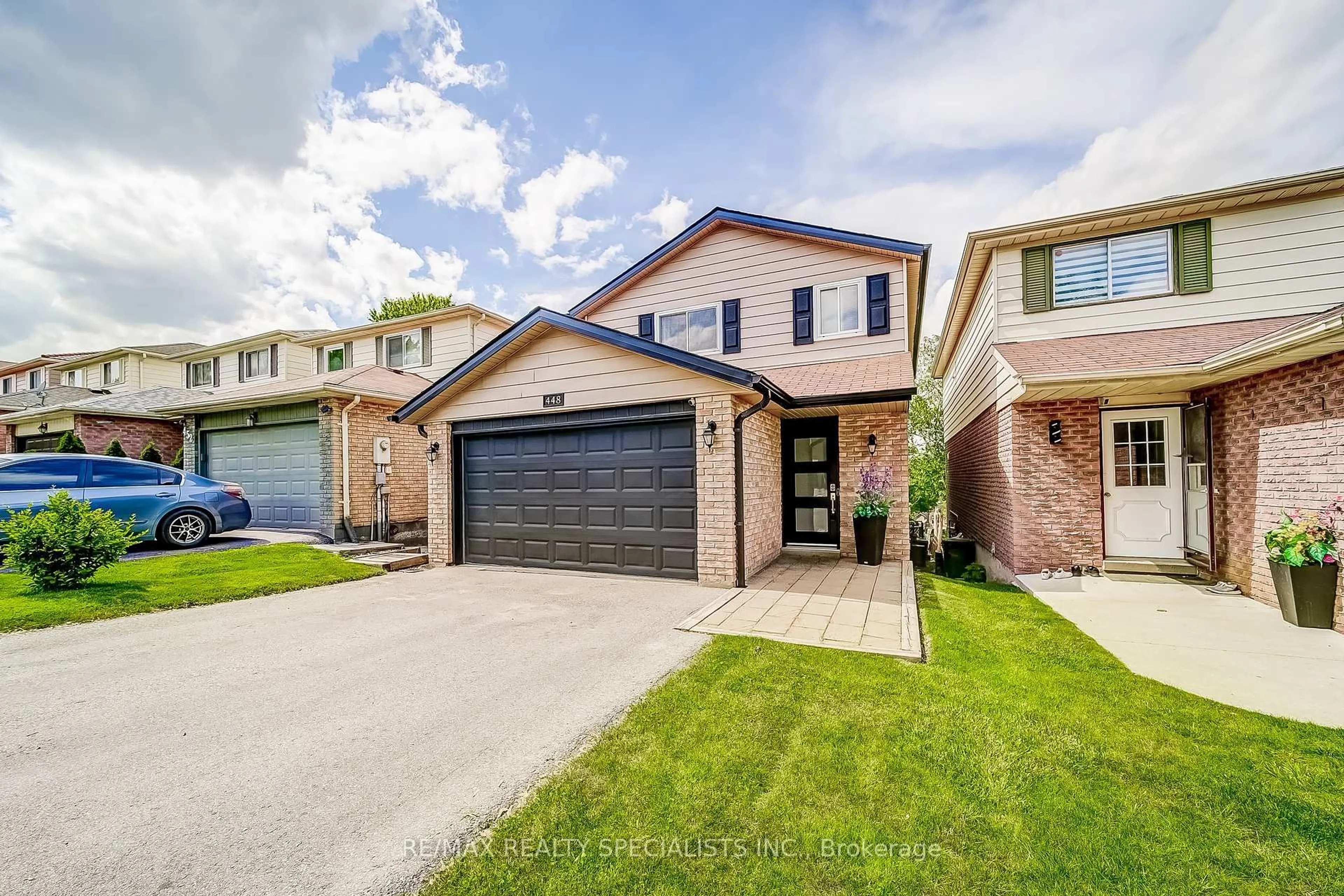 Home with brick exterior material, street for 448 Britannia Ave, Bradford West Gwillimbury Ontario L3Z 1A7
