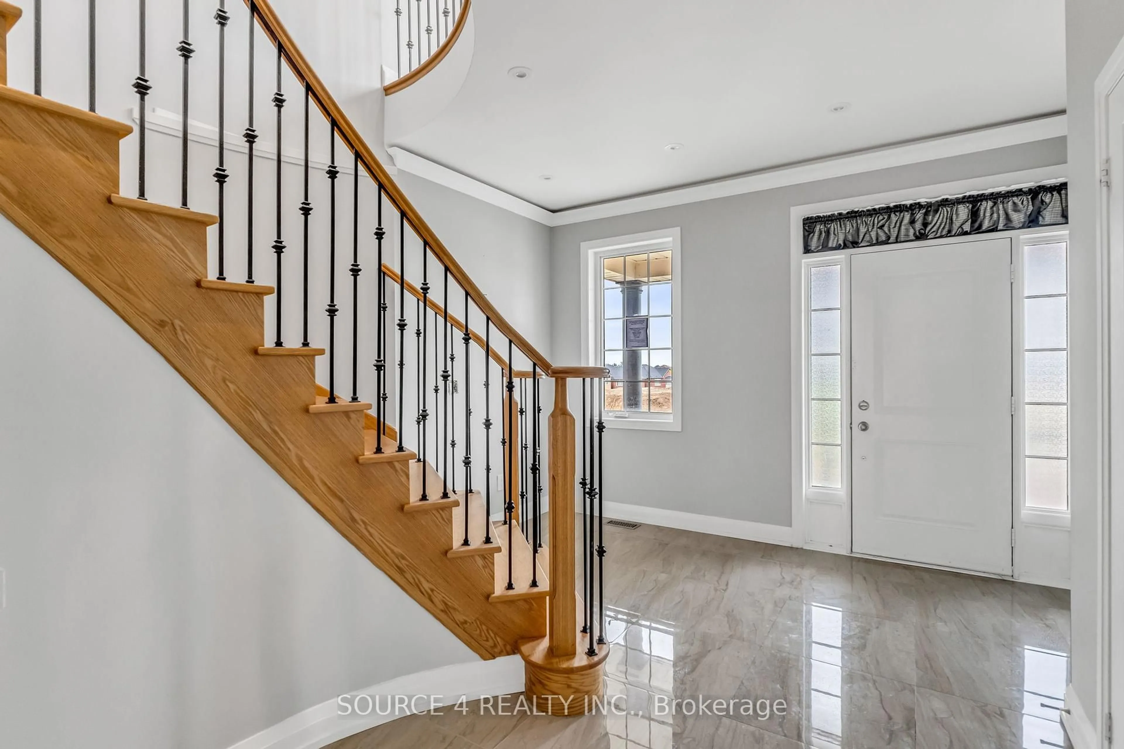 Unknown for 34 Cloverridge Ave, East Gwillimbury Ontario L9N 0V2