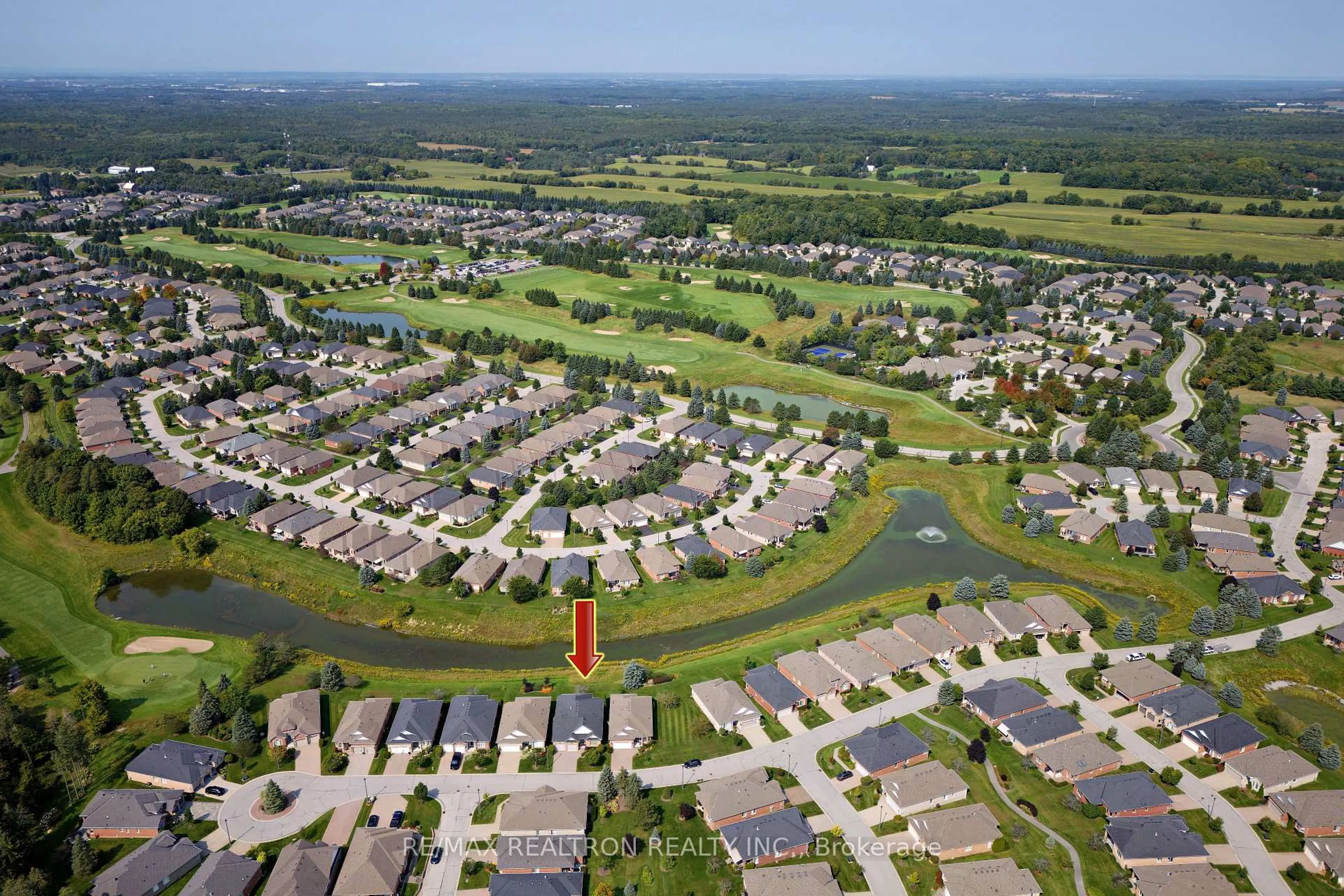 A pic from outside/outdoor area/front of a property/back of a property/a pic from drone, water/lake/river/ocean view for 72 McDermott Tr, Whitchurch-Stouffville Ontario L4A 1N8