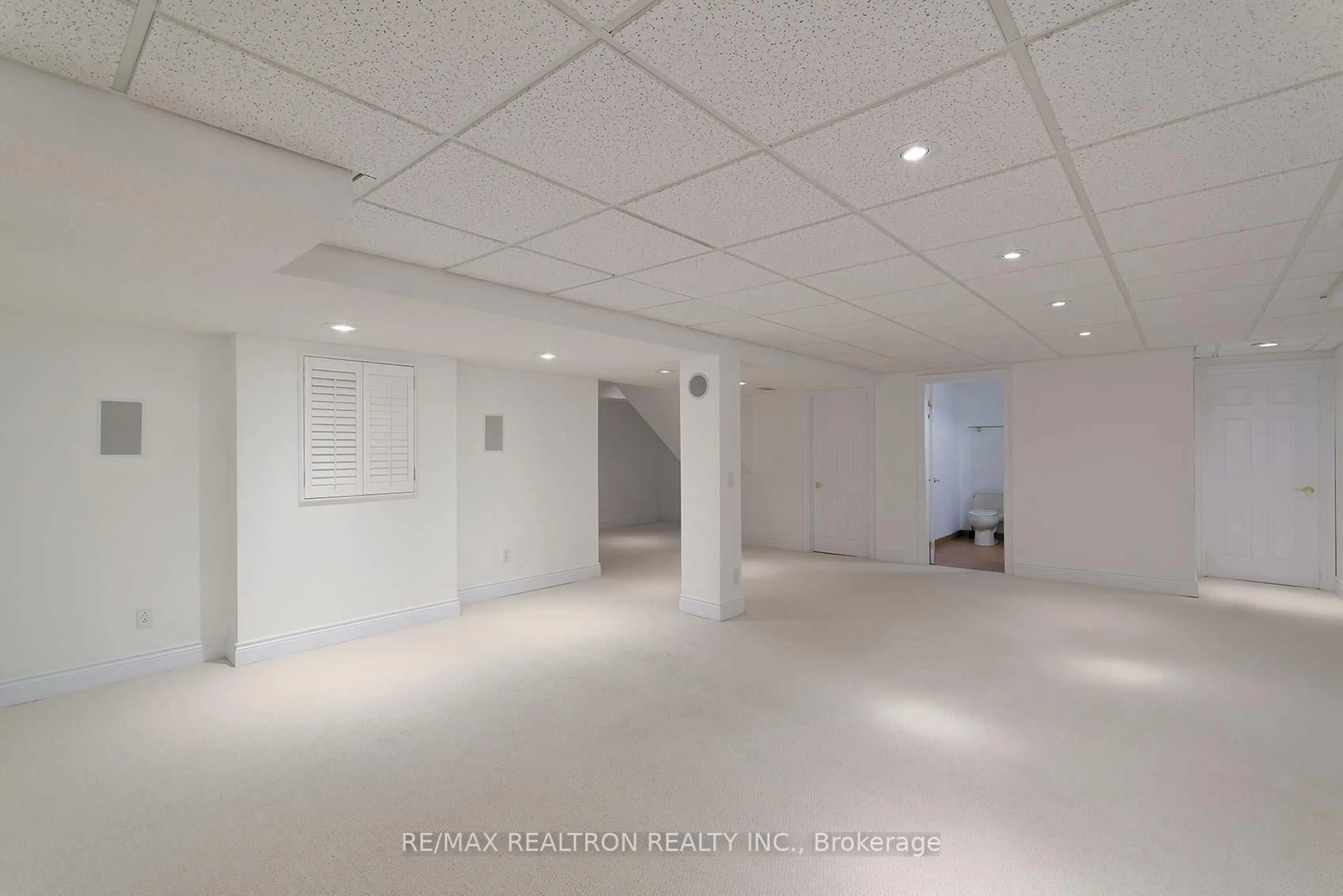 A pic of a room for 72 McDermott Tr, Whitchurch-Stouffville Ontario L4A 1N8