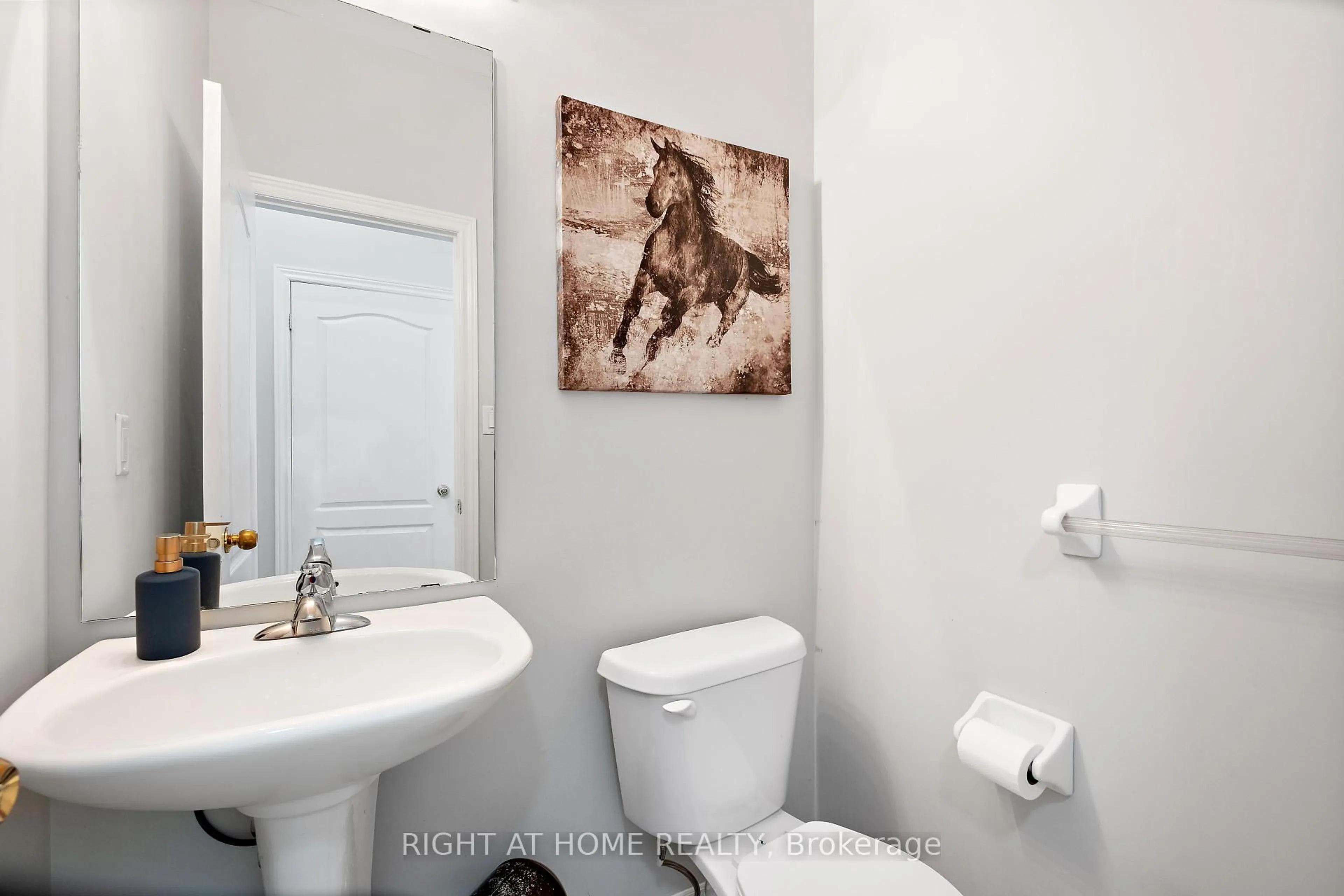 Standard bathroom, unknown for 1381 Lormel Gate Ave, Innisfil Ontario L0L 1W0