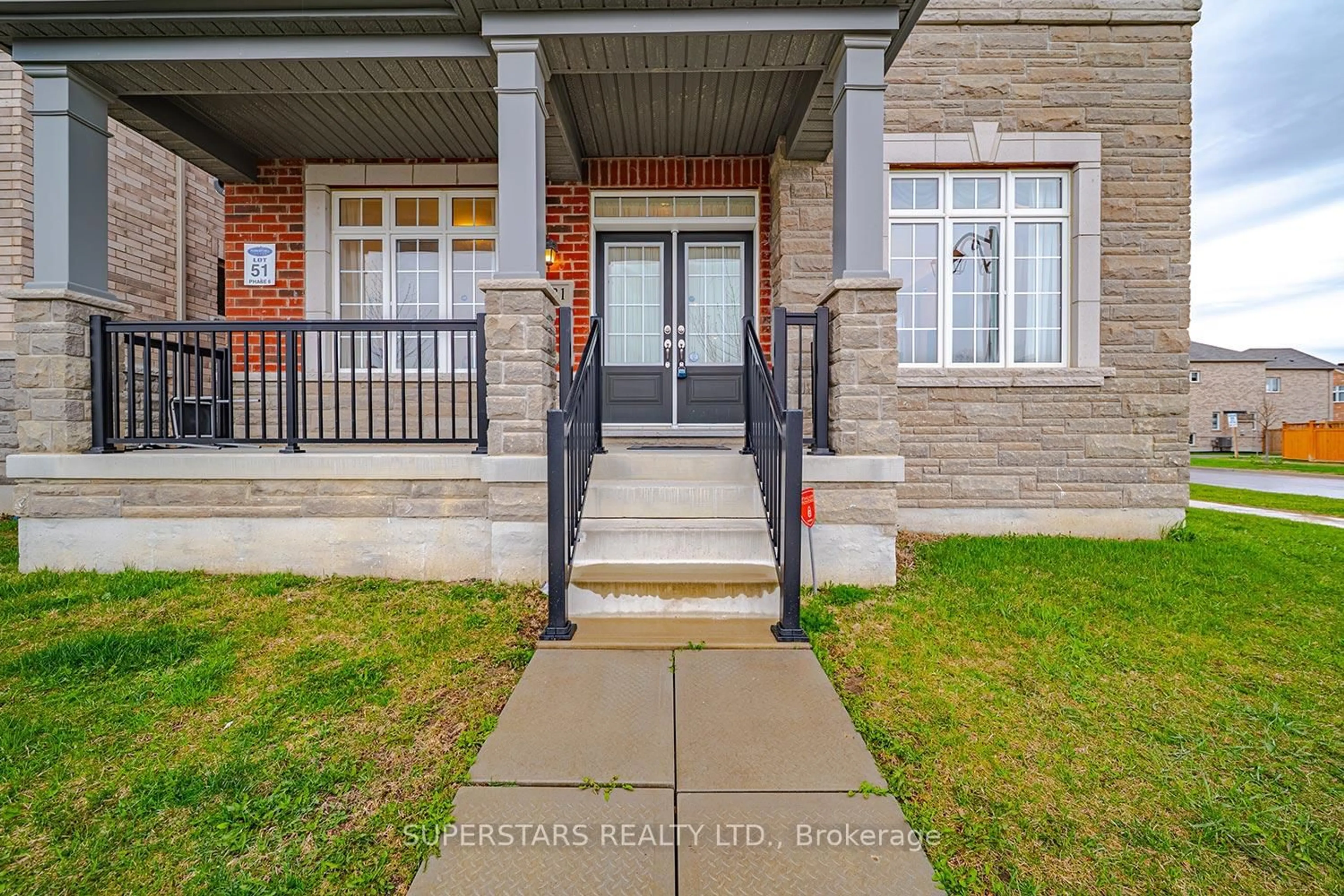 Unknown for 331 William Forster Rd, Markham Ontario L6B 0R9