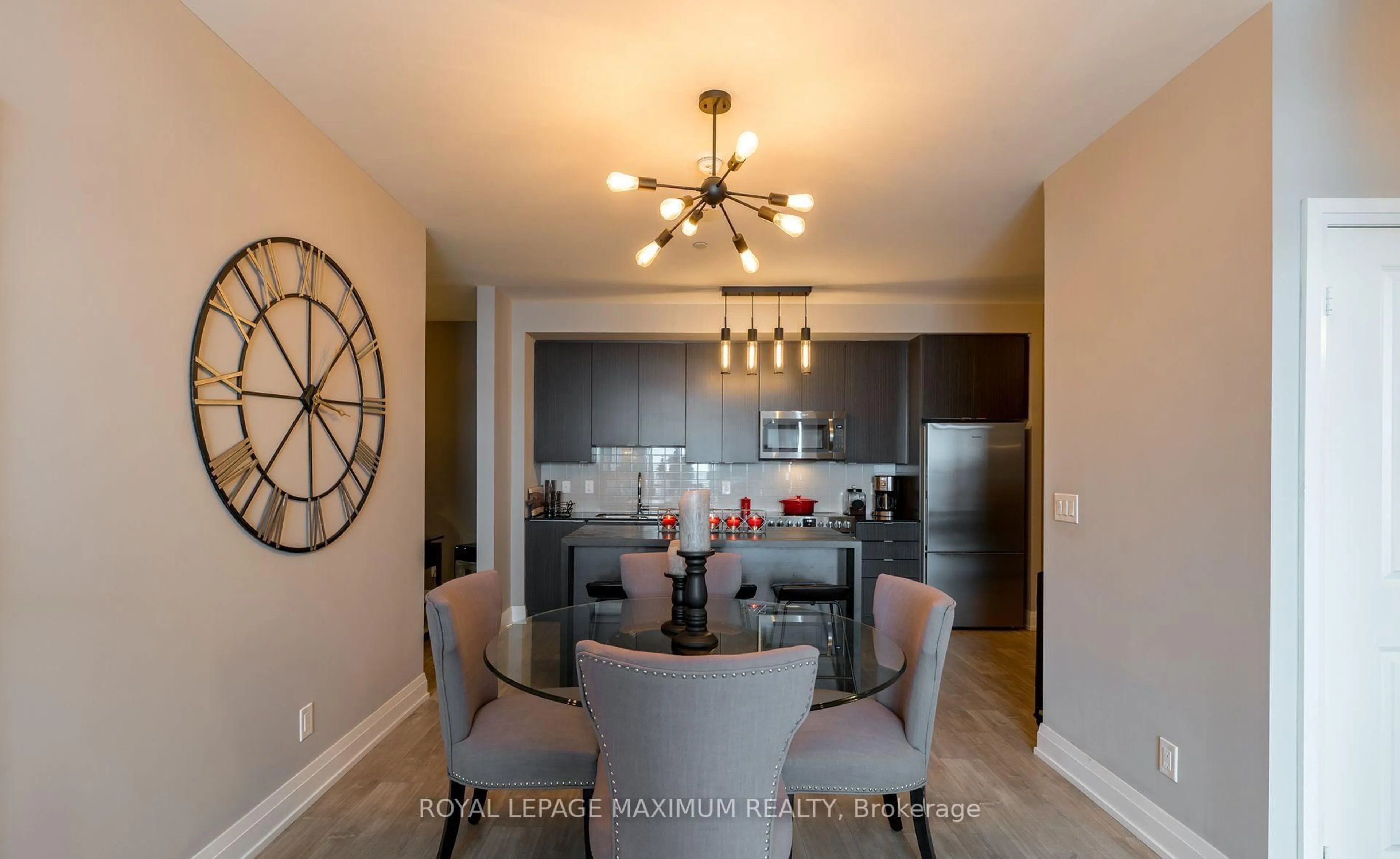 Unknown for 3700 Highway 7 Rd #PH-5, Vaughan Ontario L4L 0G8