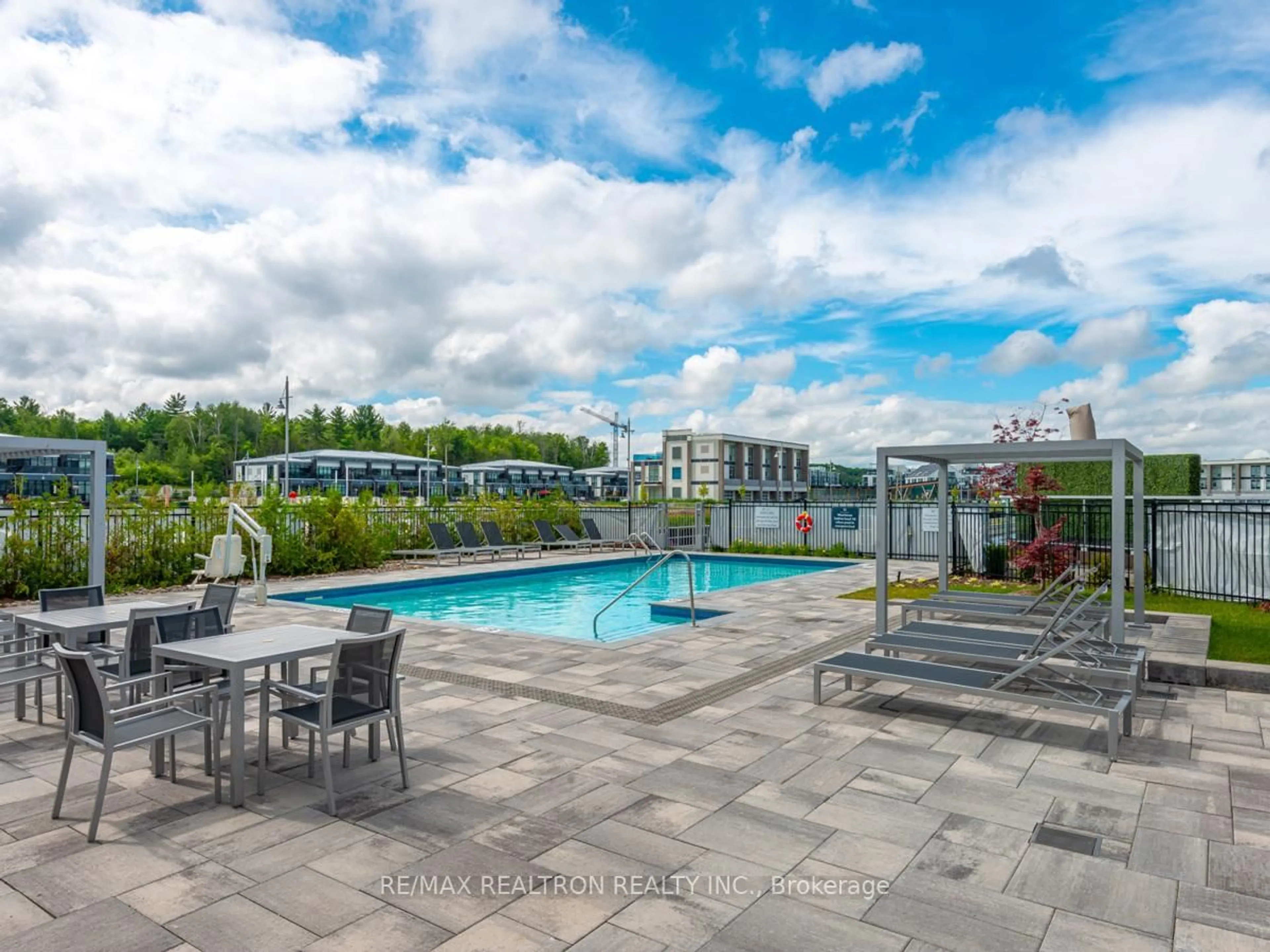 Pool for 3733 Ferretti Crt, Innisfil Ontario L9S 0N6