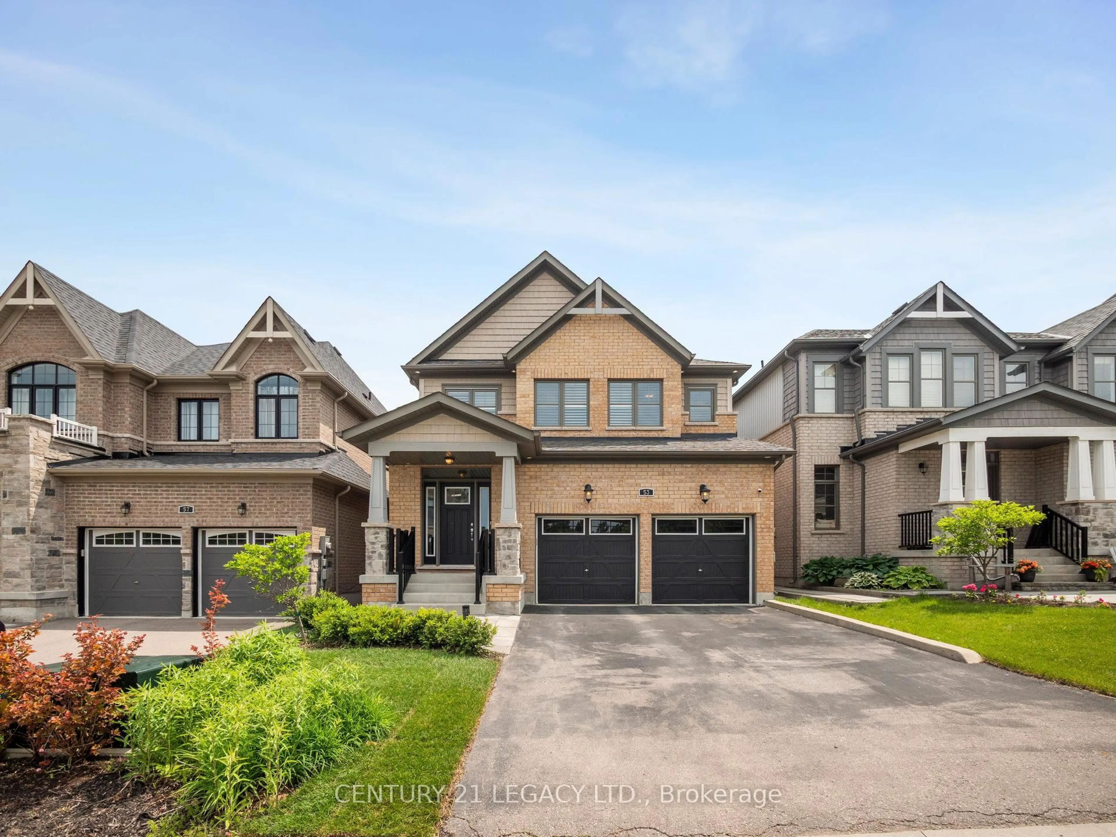 Home with brick exterior material, street for 53 Chessington Ave, East Gwillimbury Ontario L9N 0R5