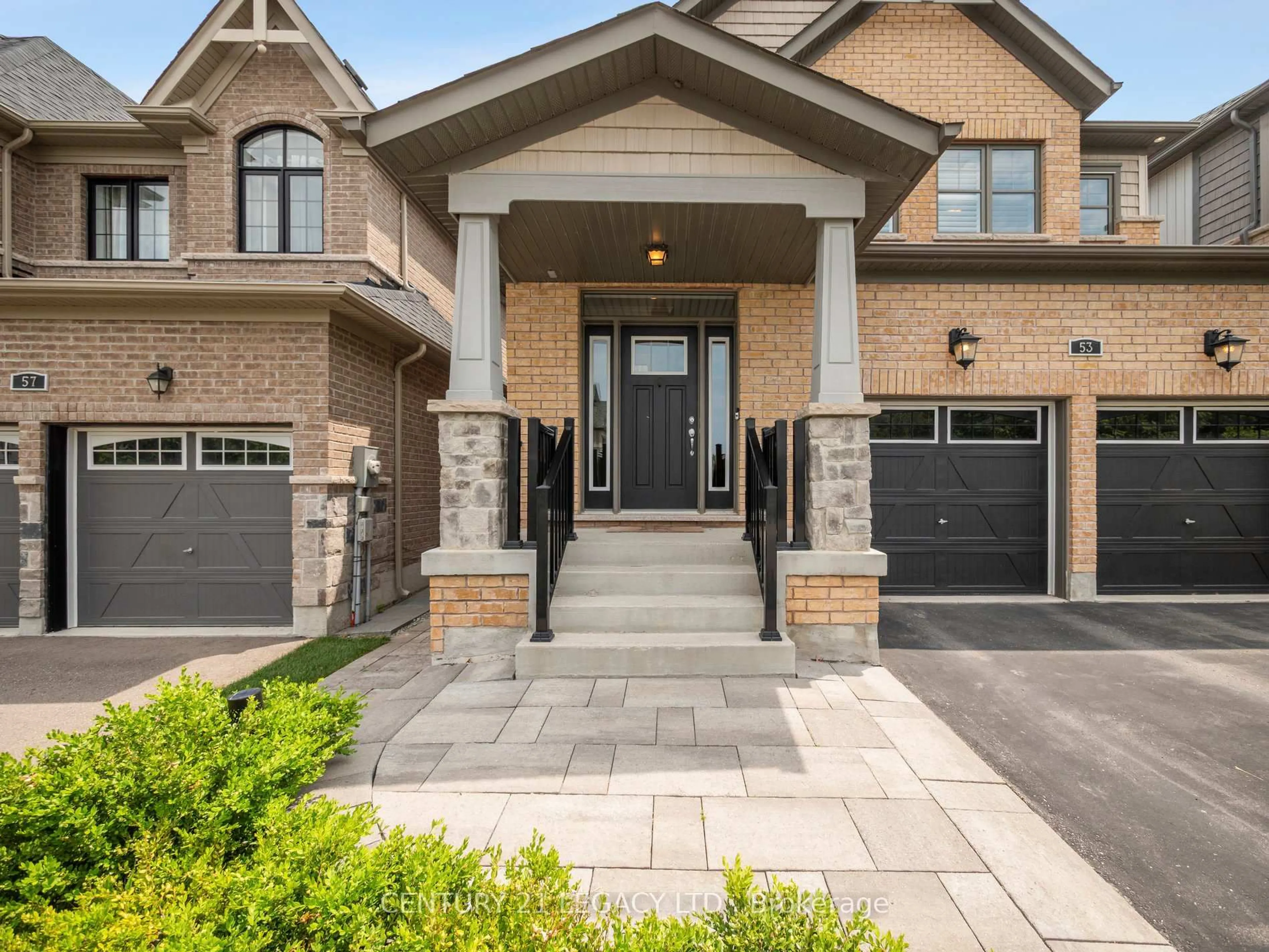 Home with brick exterior material, street for 53 Chessington Ave, East Gwillimbury Ontario L9N 0R5