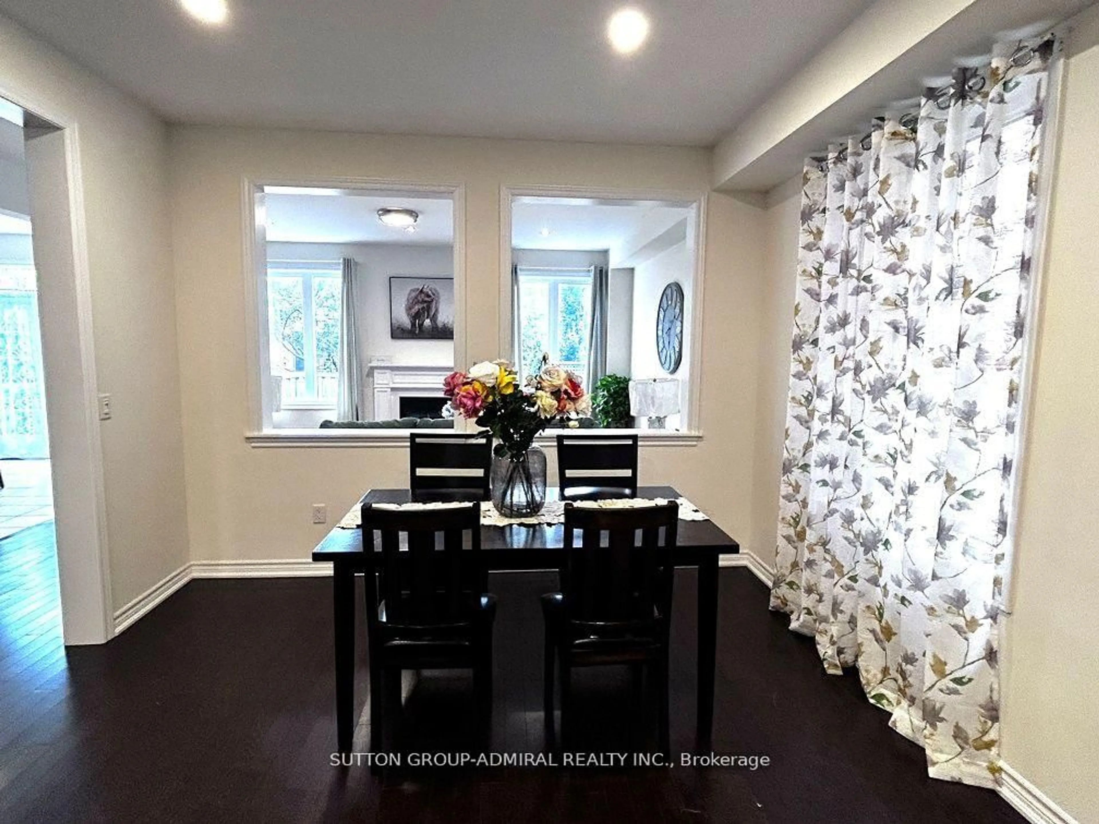 Dining room, wood/laminate floor for 81 Livante Crt, Markham Ontario L6C 1J5