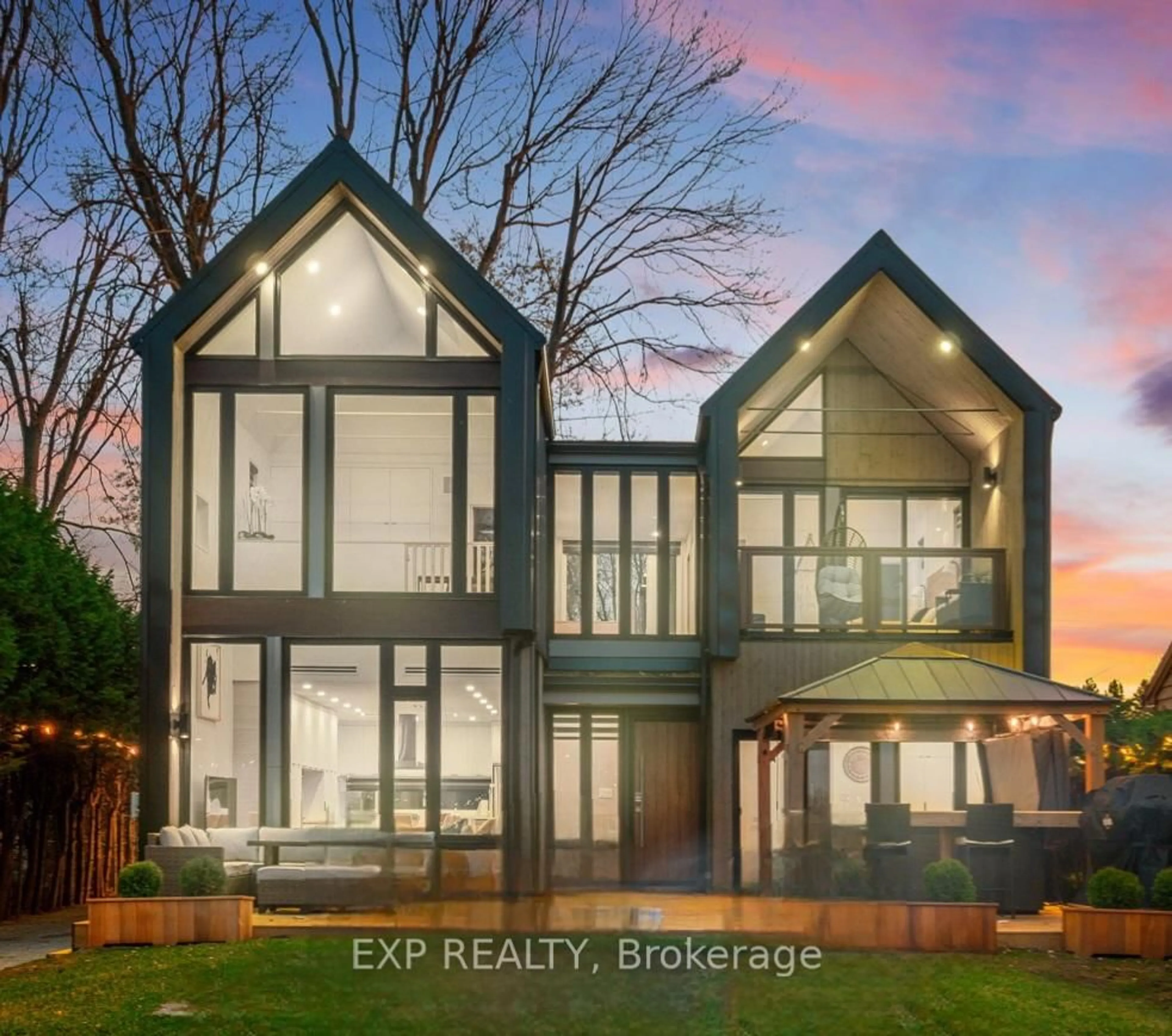 Home with vinyl exterior material, unknown for 142 Moore's Beach Rd, Georgina Ontario L0E 1N0